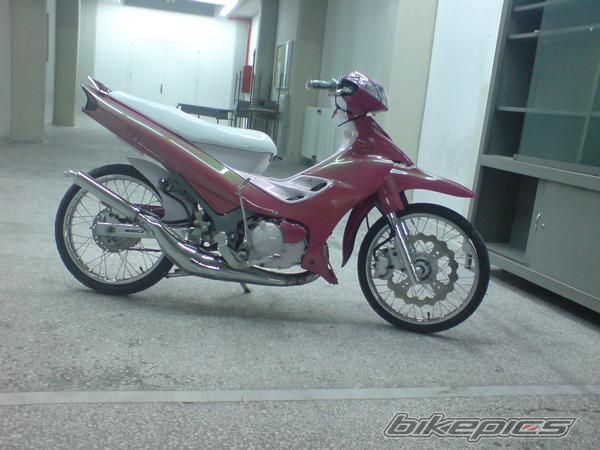 Photo 1469716
