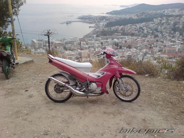 Photo 1469730