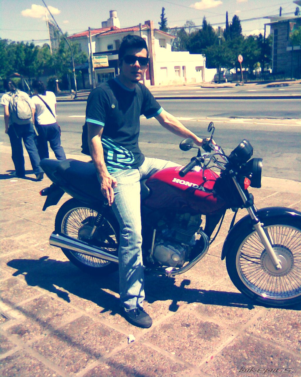 Photo 1469750
