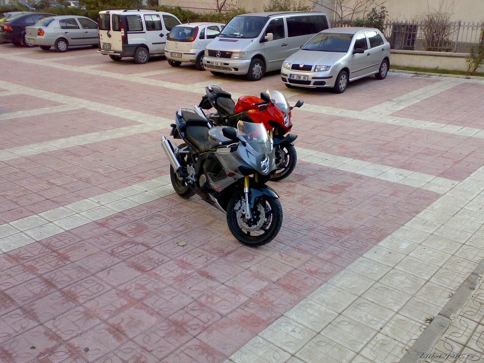 Photo 1469818
