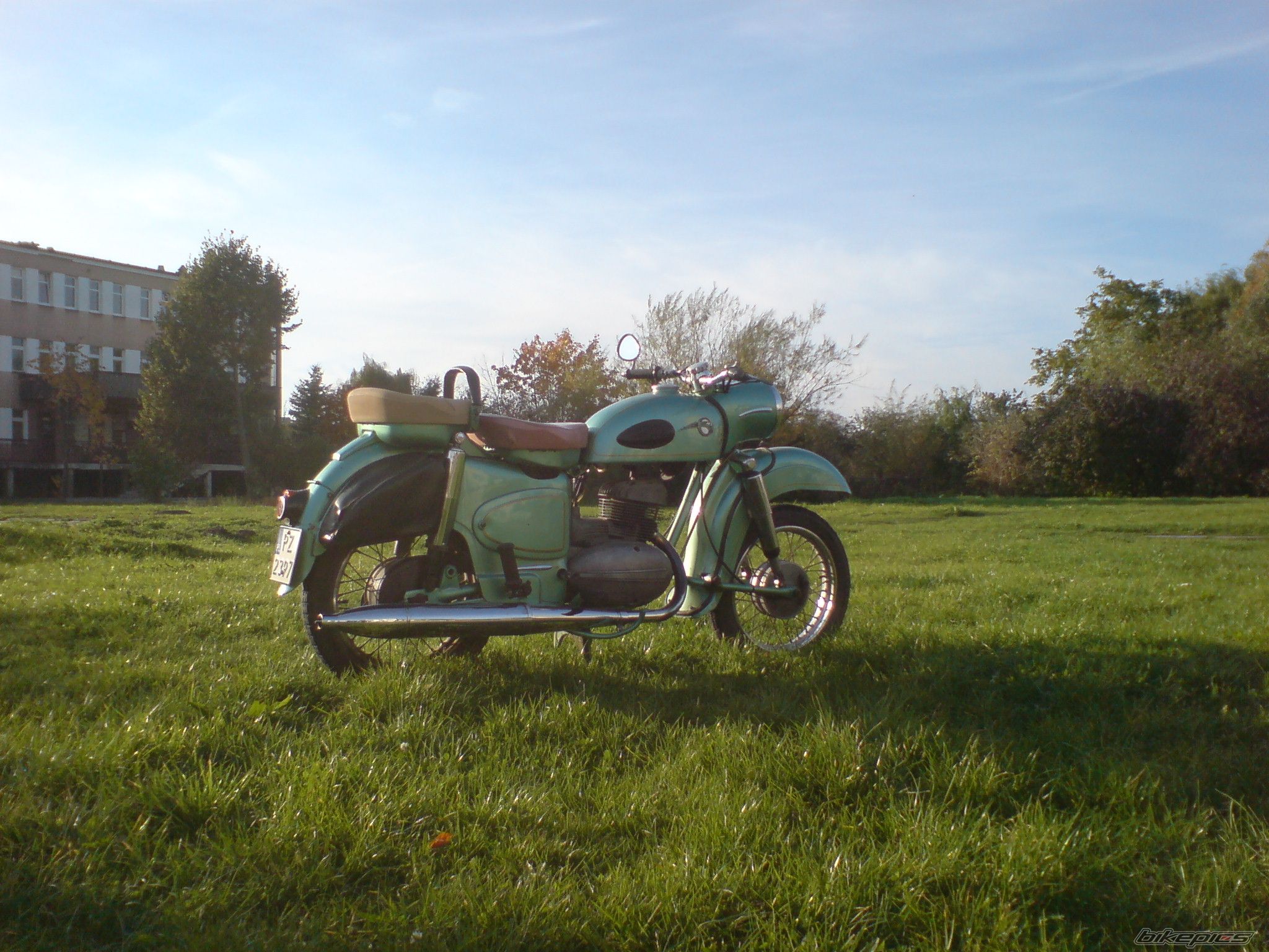 Photo 1469893