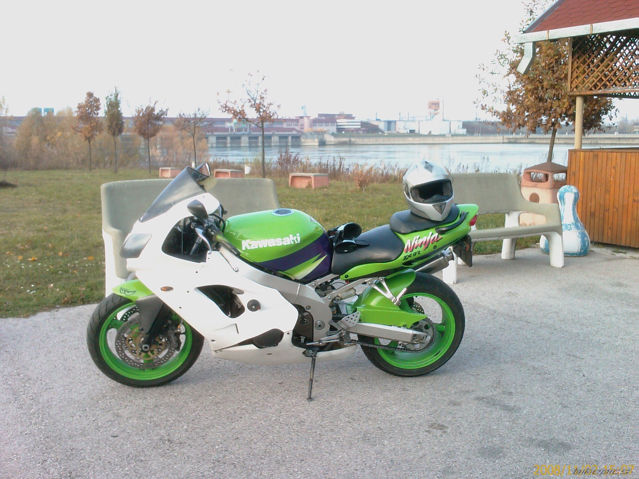Photo 1469907