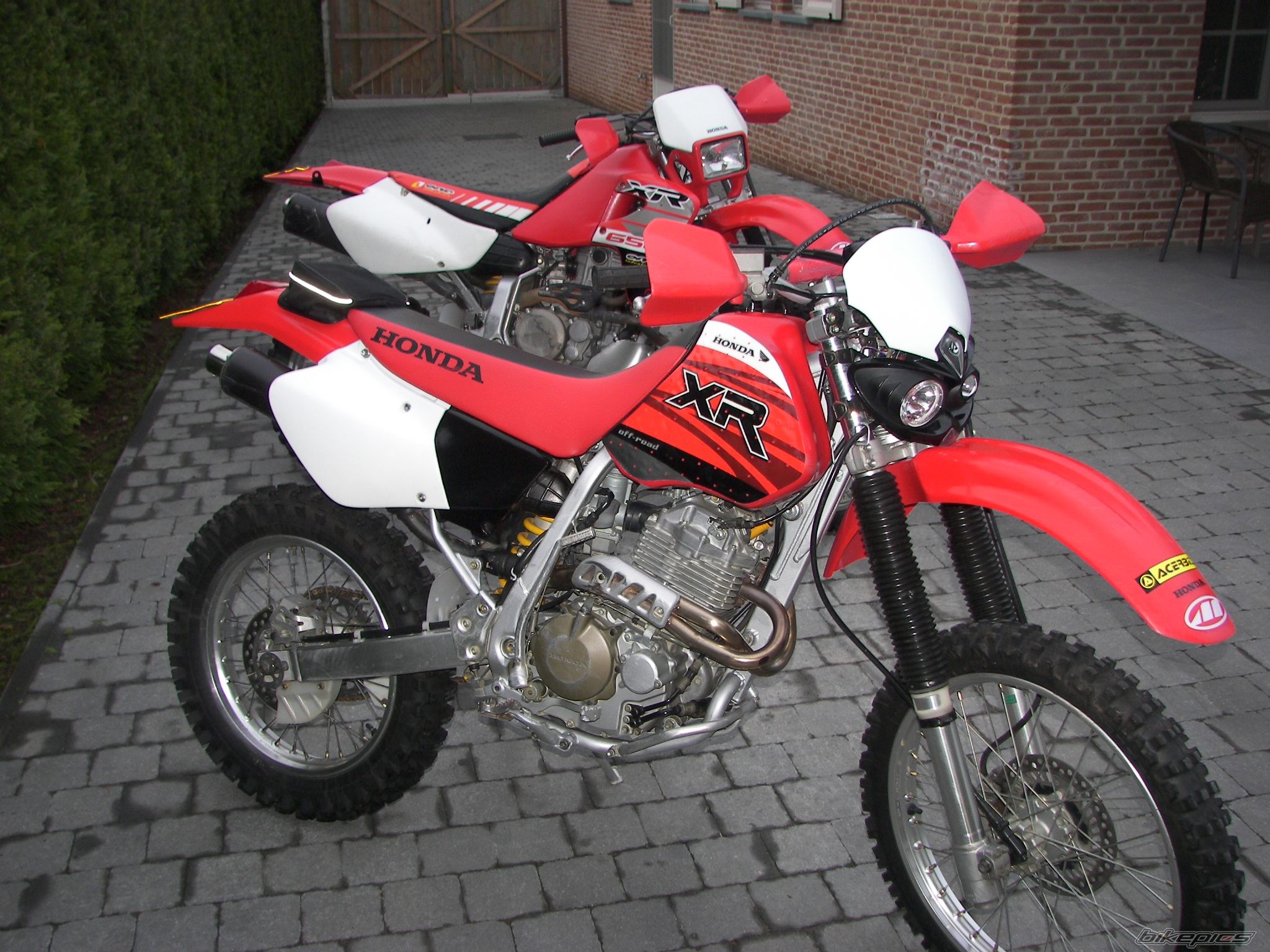 Photo 1469977