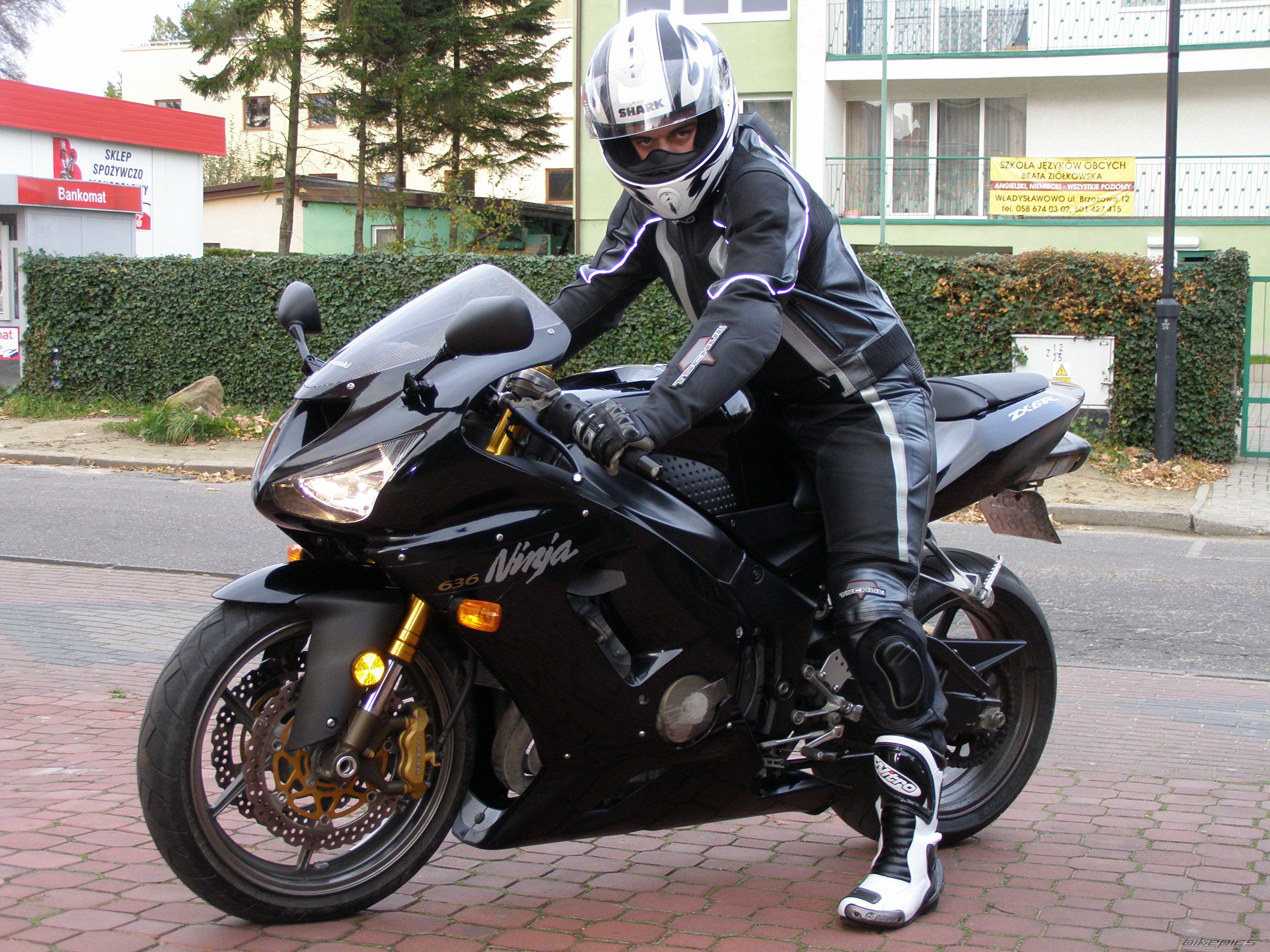 Photo 1469991