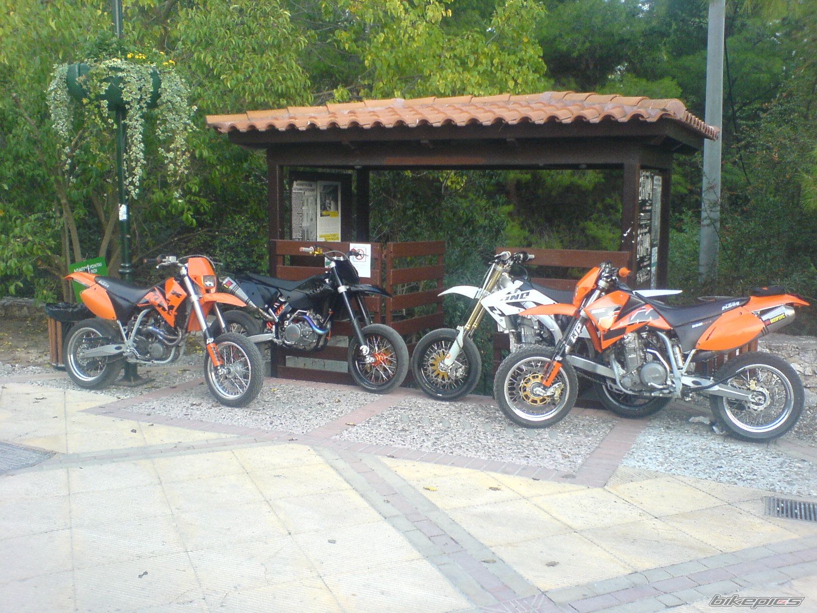 Photo 1470285
