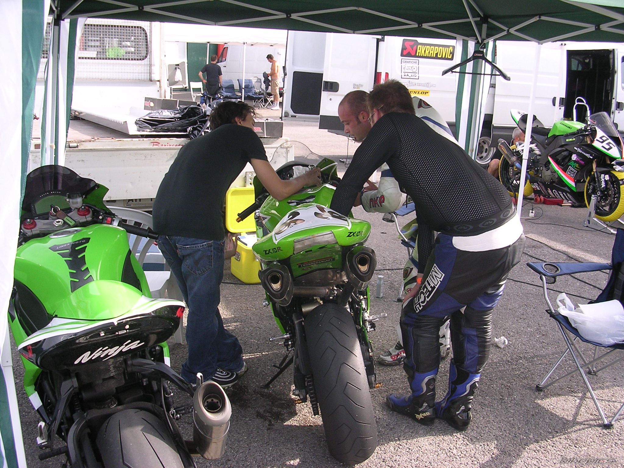Photo 1470342