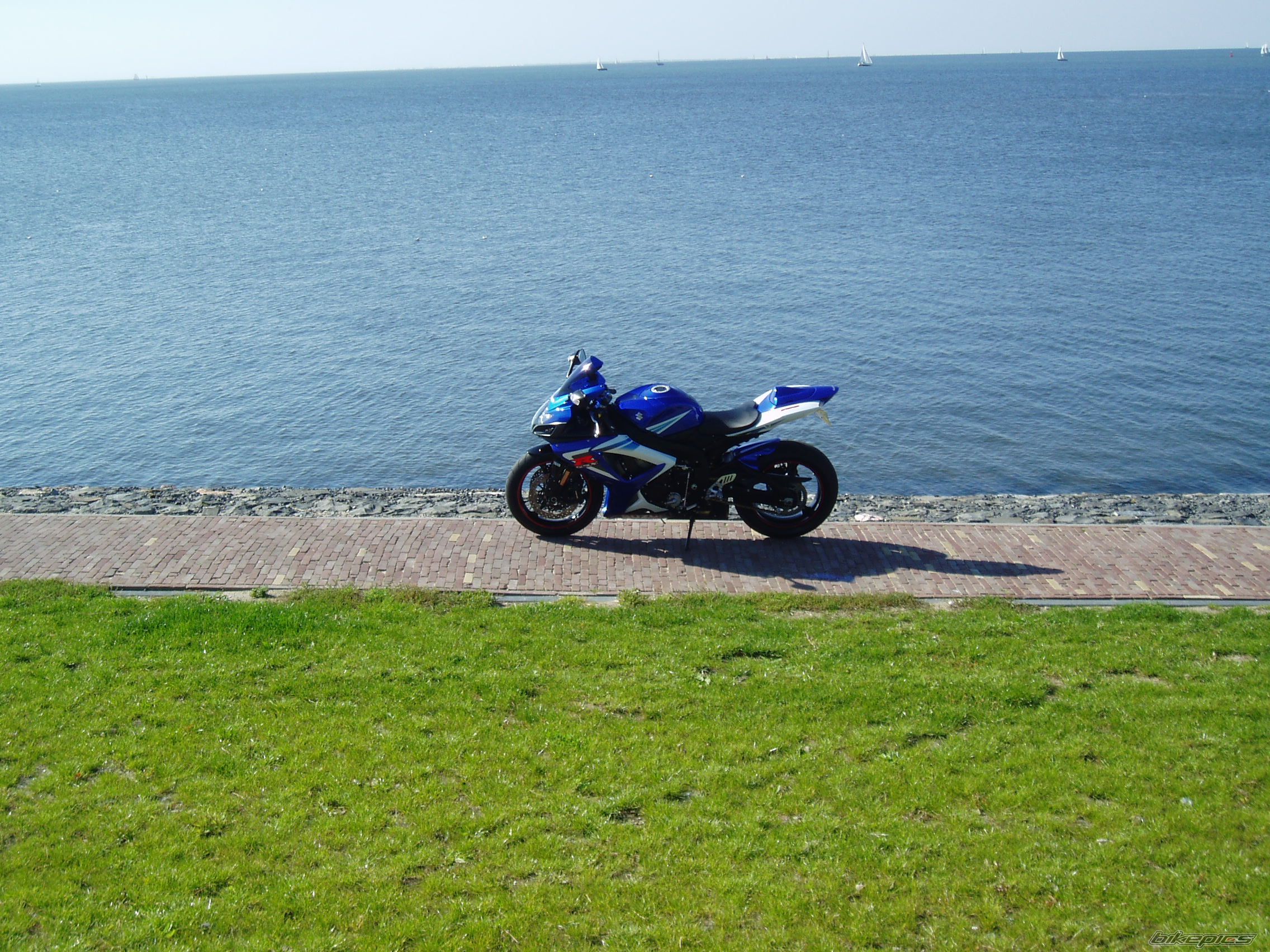Photo 1470824