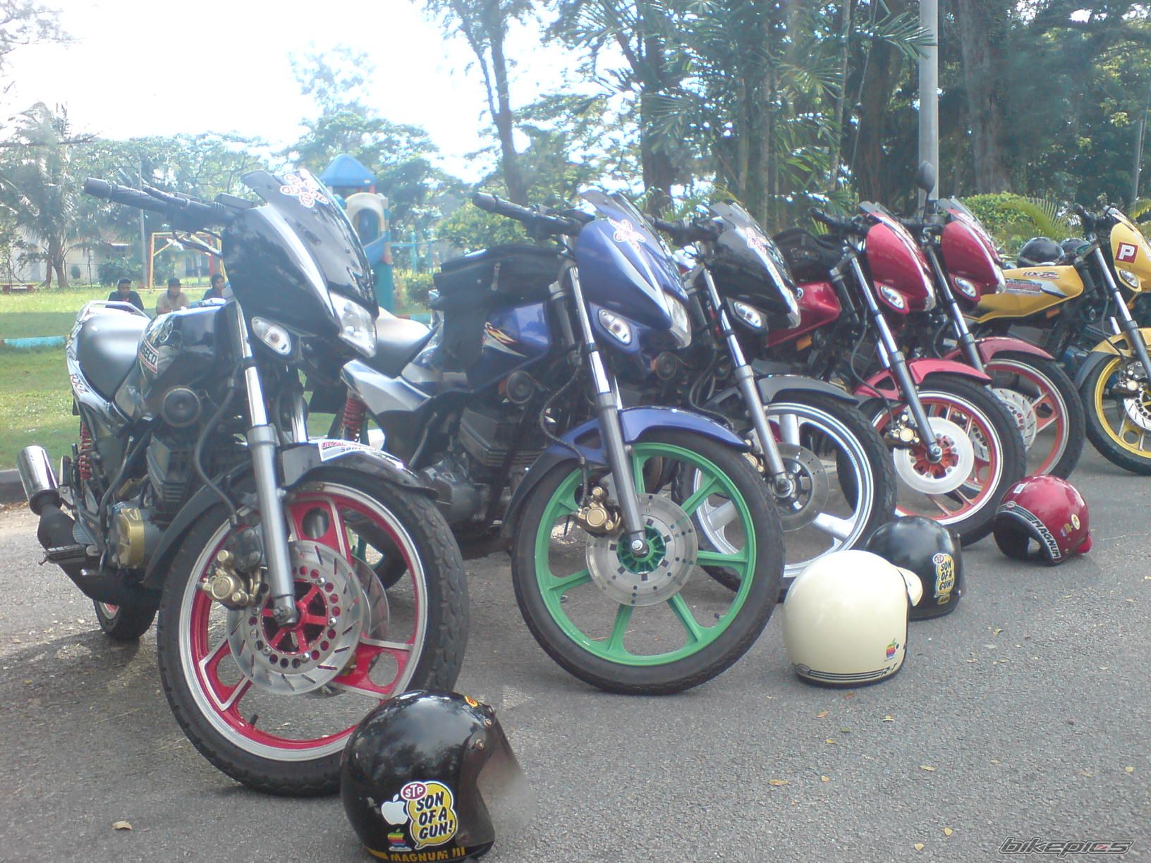 Photo 1471385