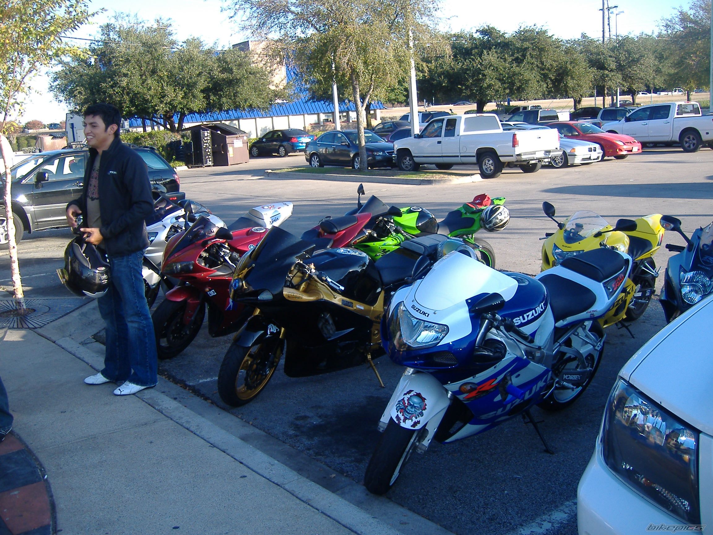 Photo 1471399