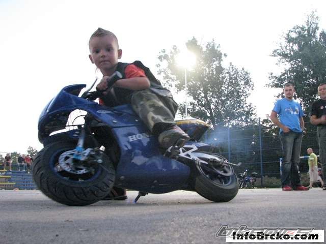 Photo 1471669