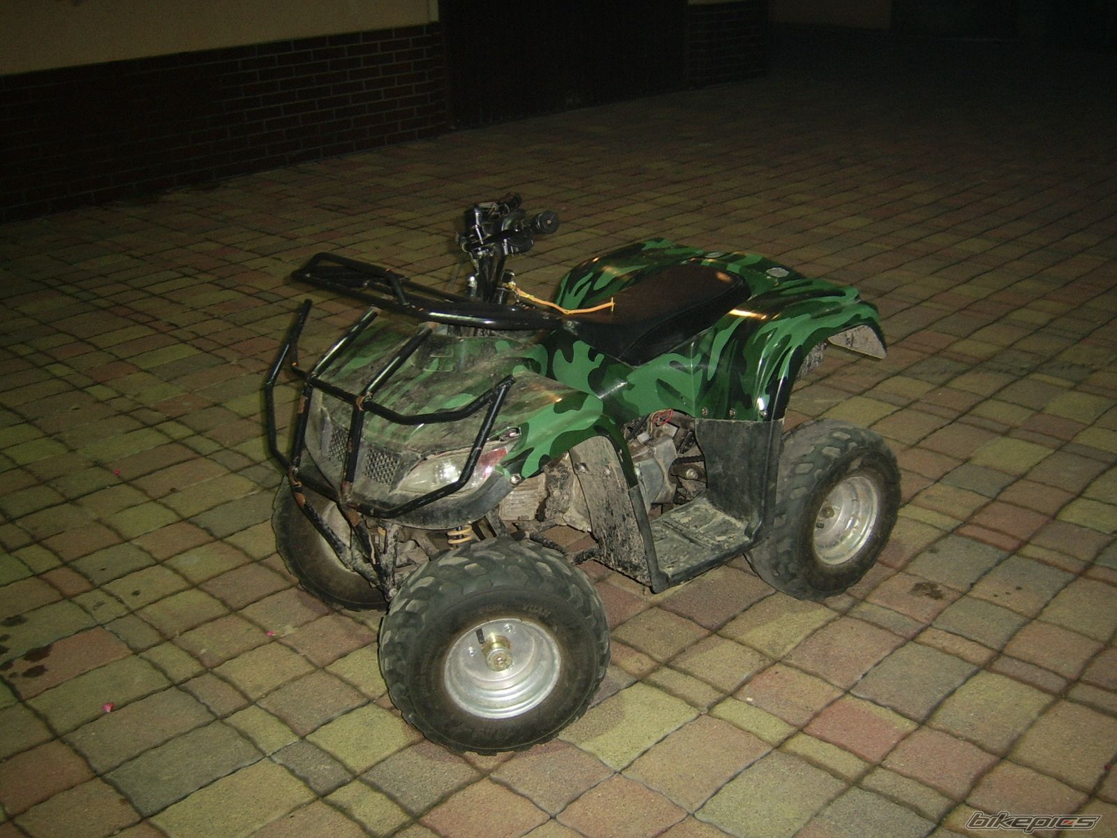 Photo 1471756