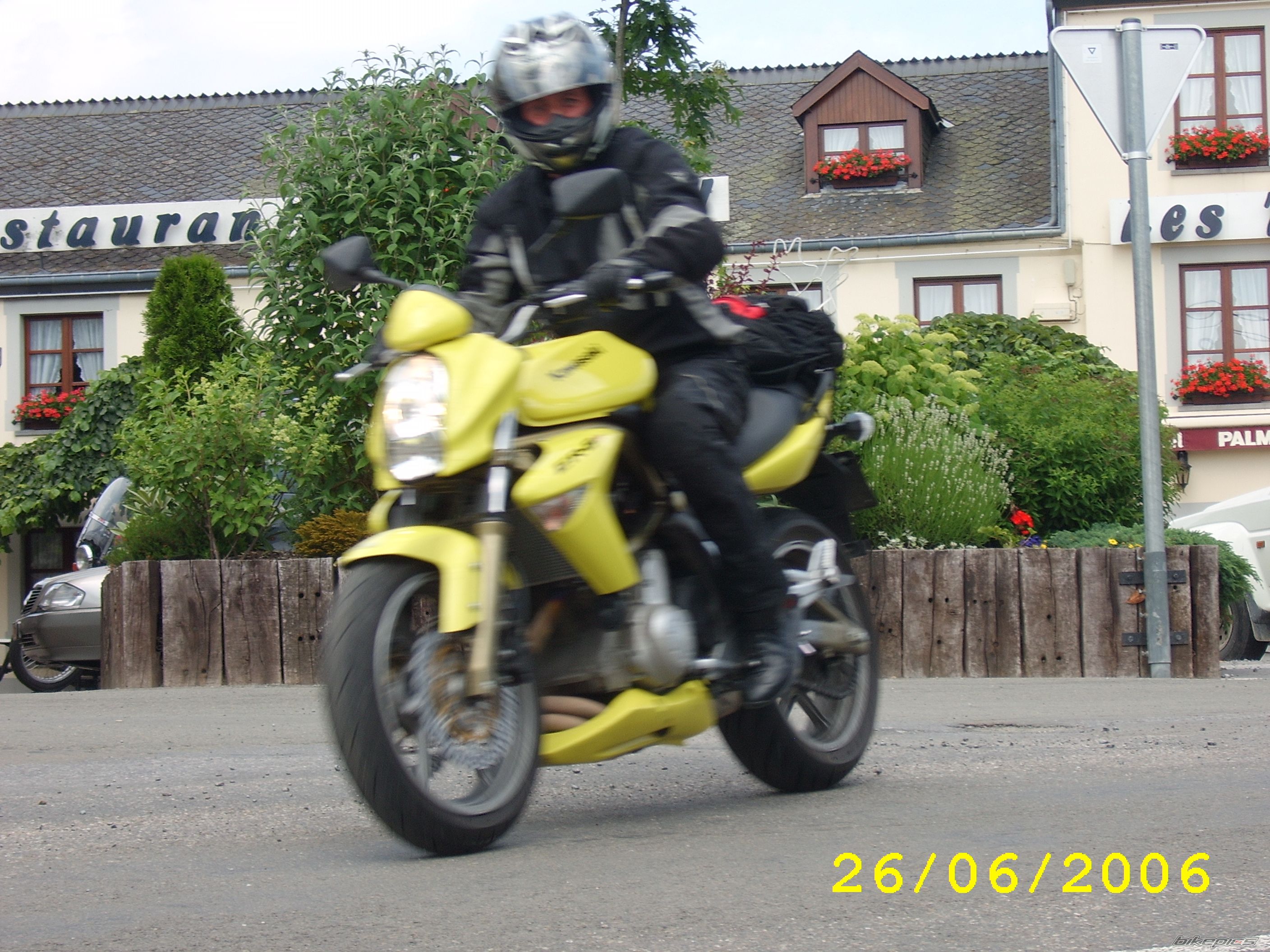 Photo 1471877
