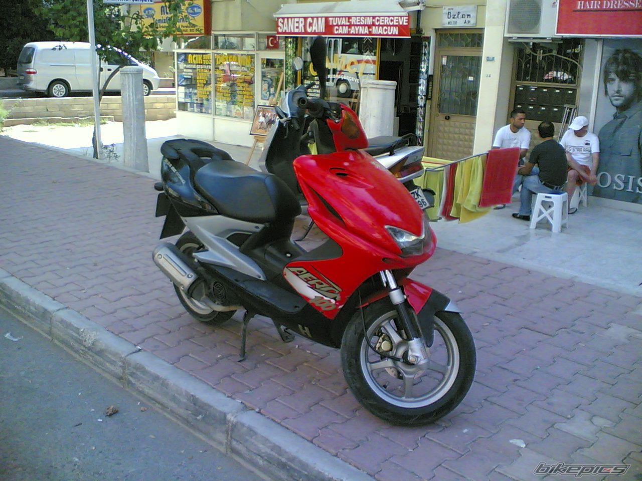 Photo 1471950