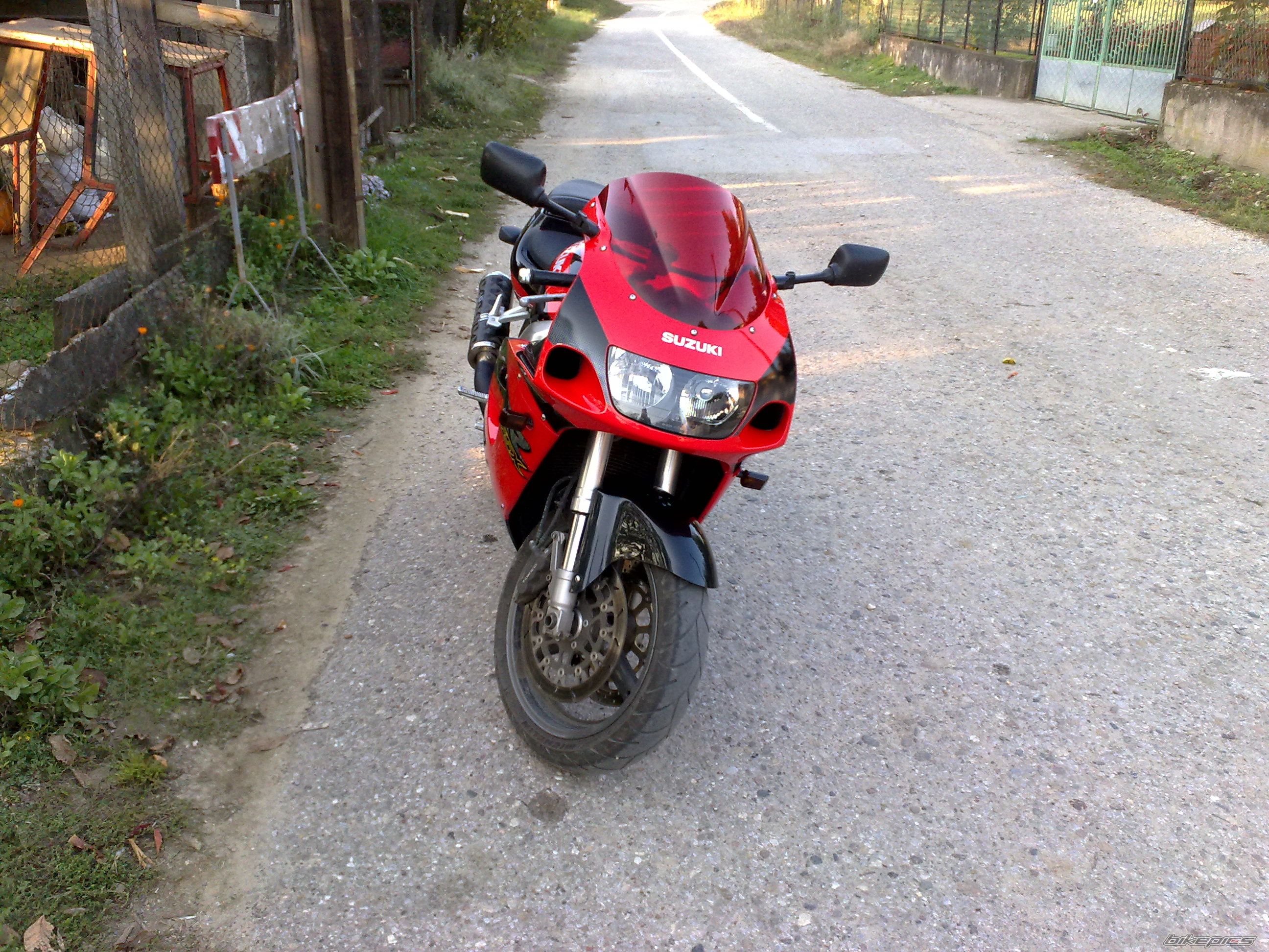 Photo 1472044