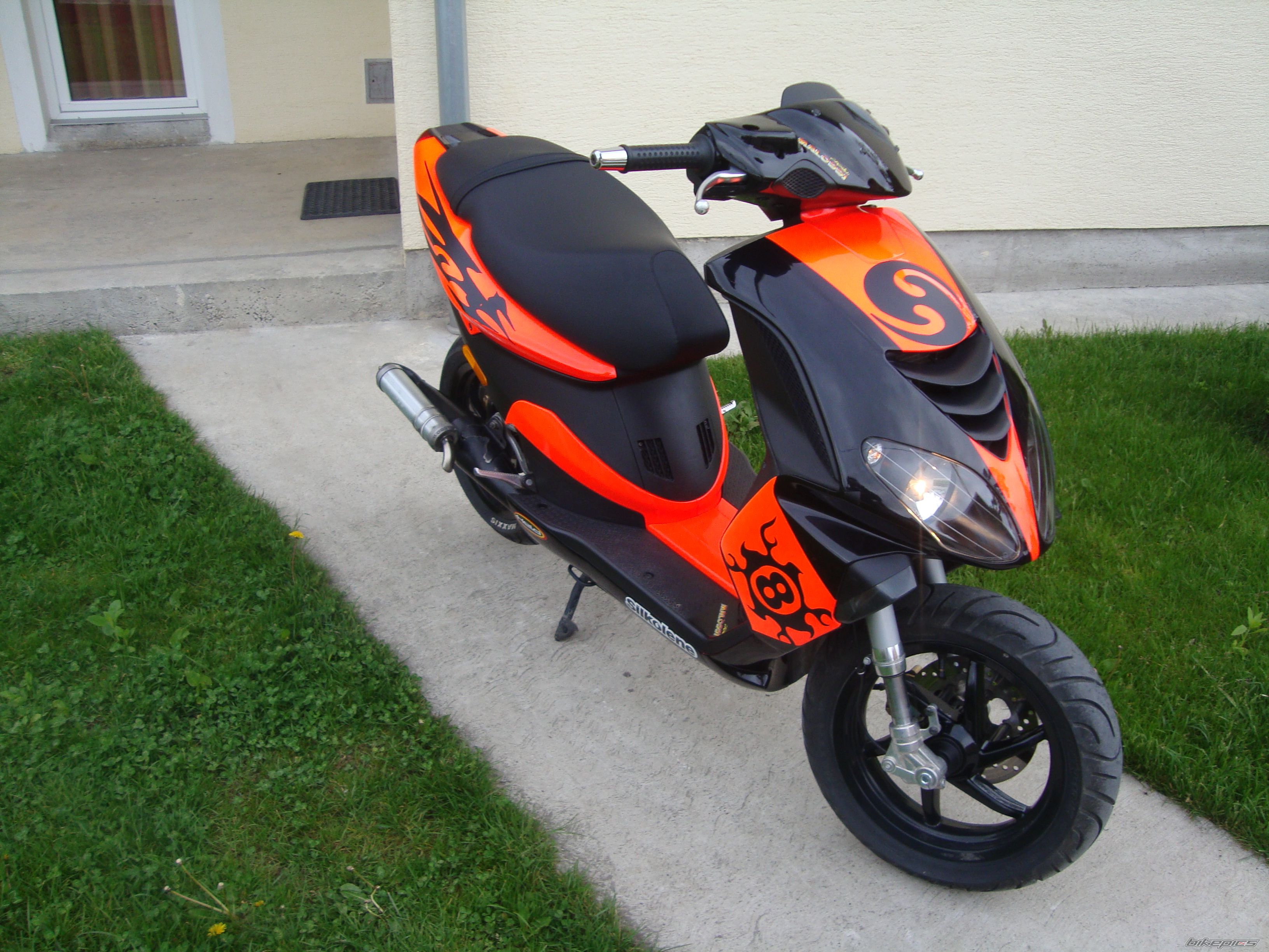Photo 1472049