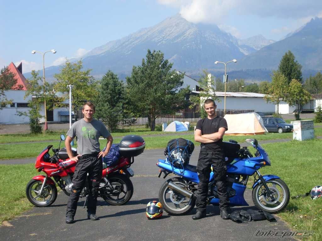Photo 1472083