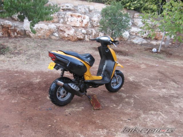 Photo 1472221