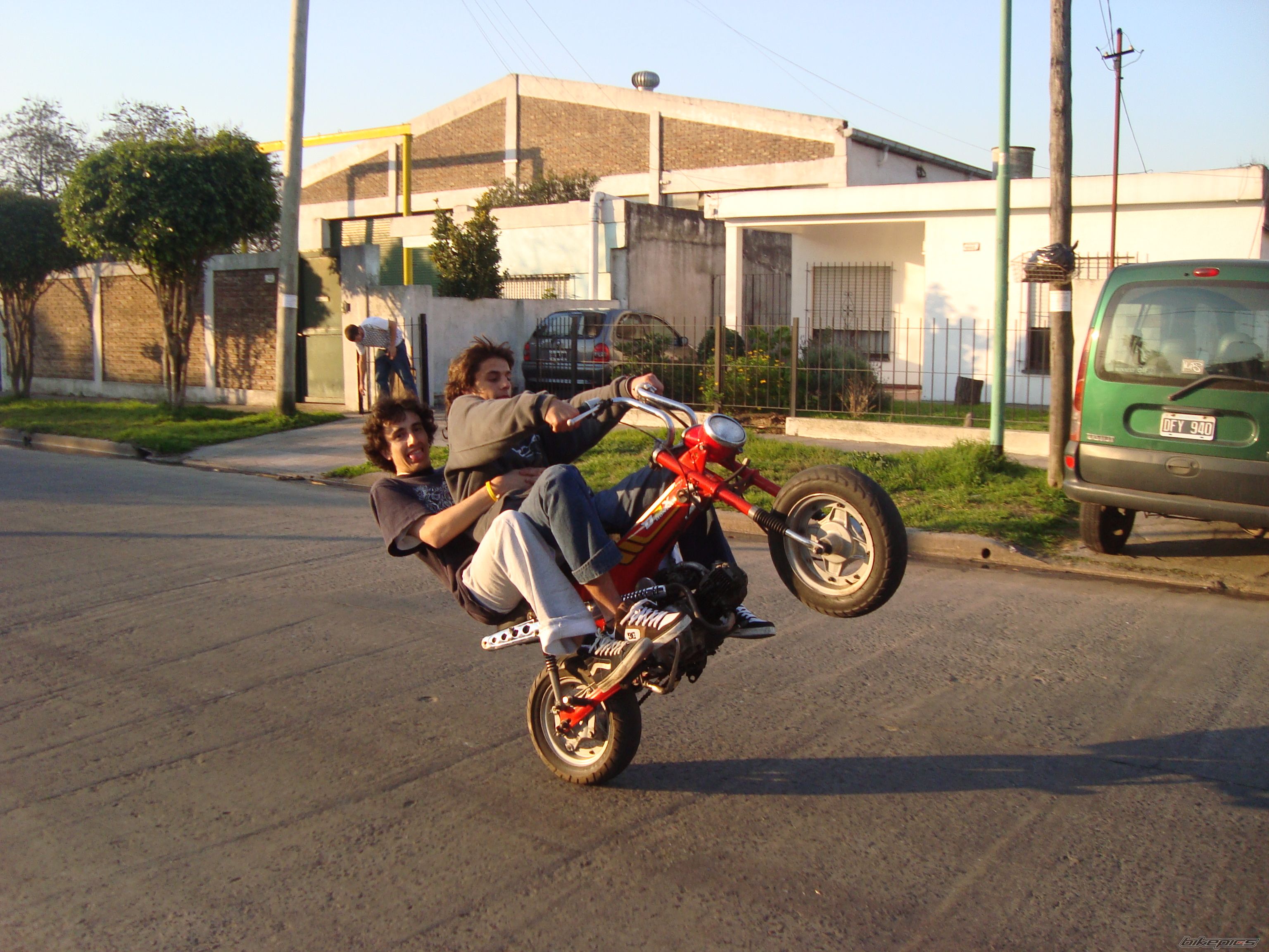 Photo 1472276
