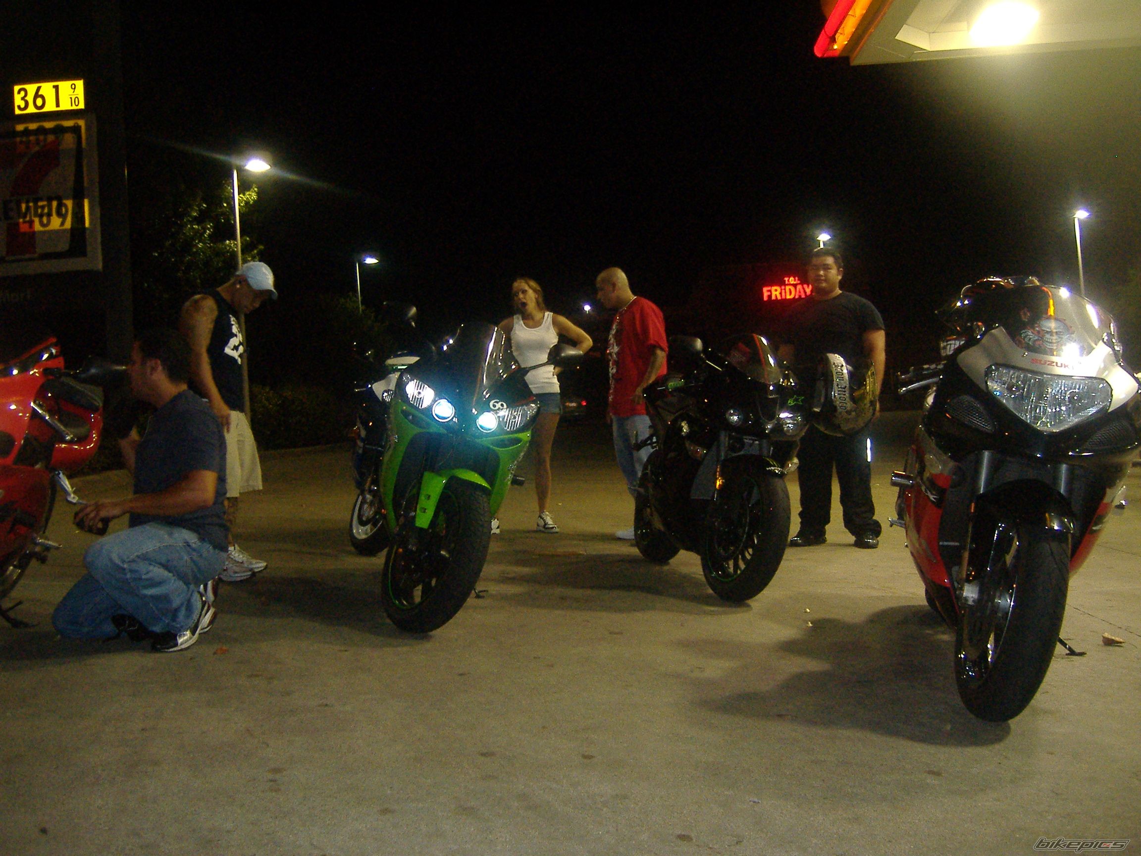 Photo 1472371