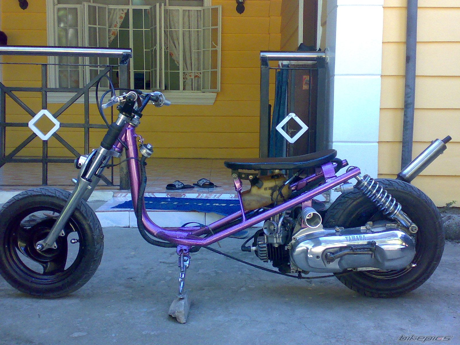 Photo 1472384