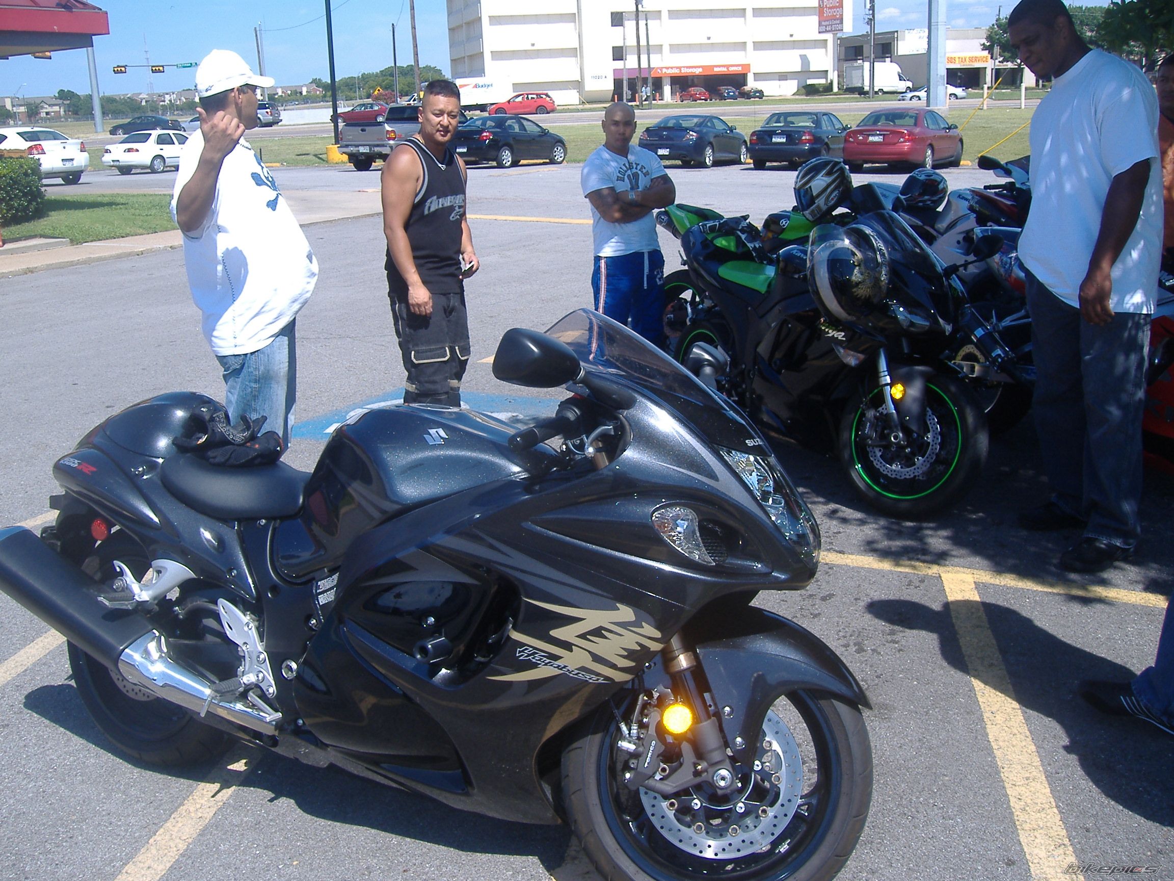 Photo 1472405