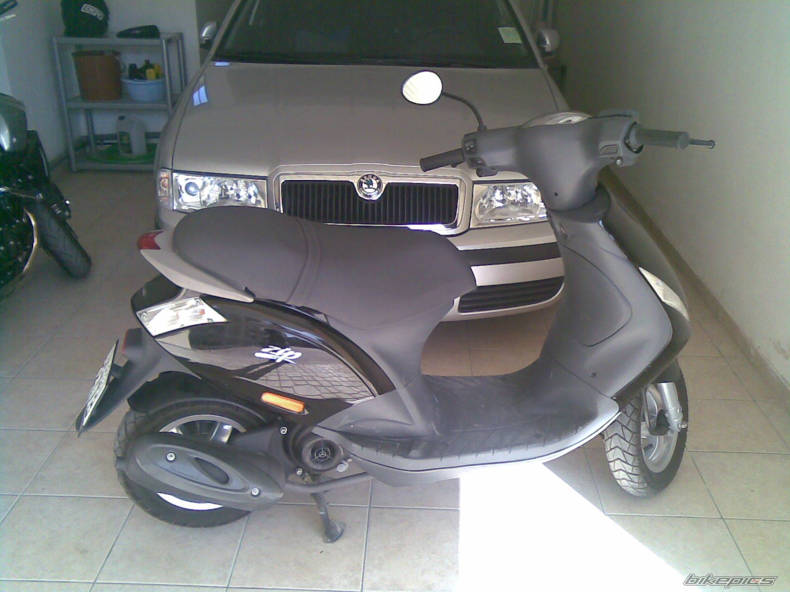 Photo 1472413