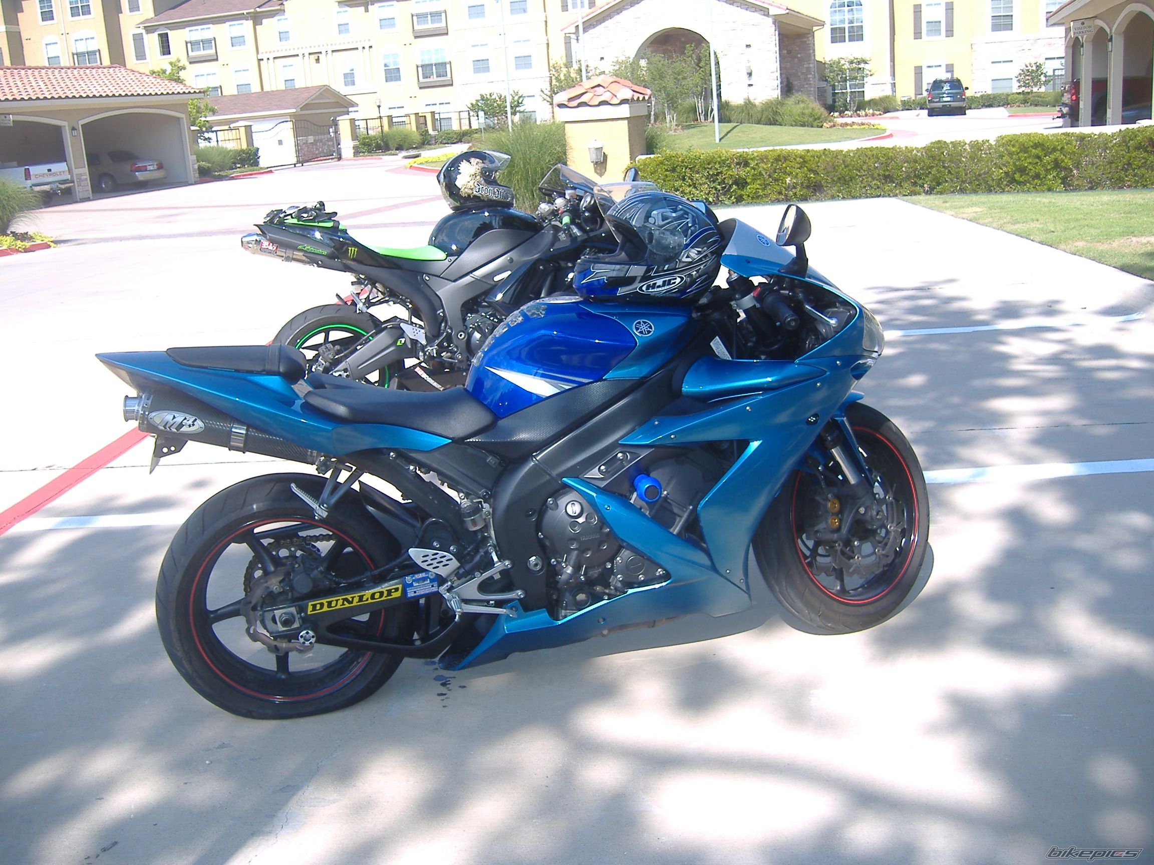 Photo 1472421