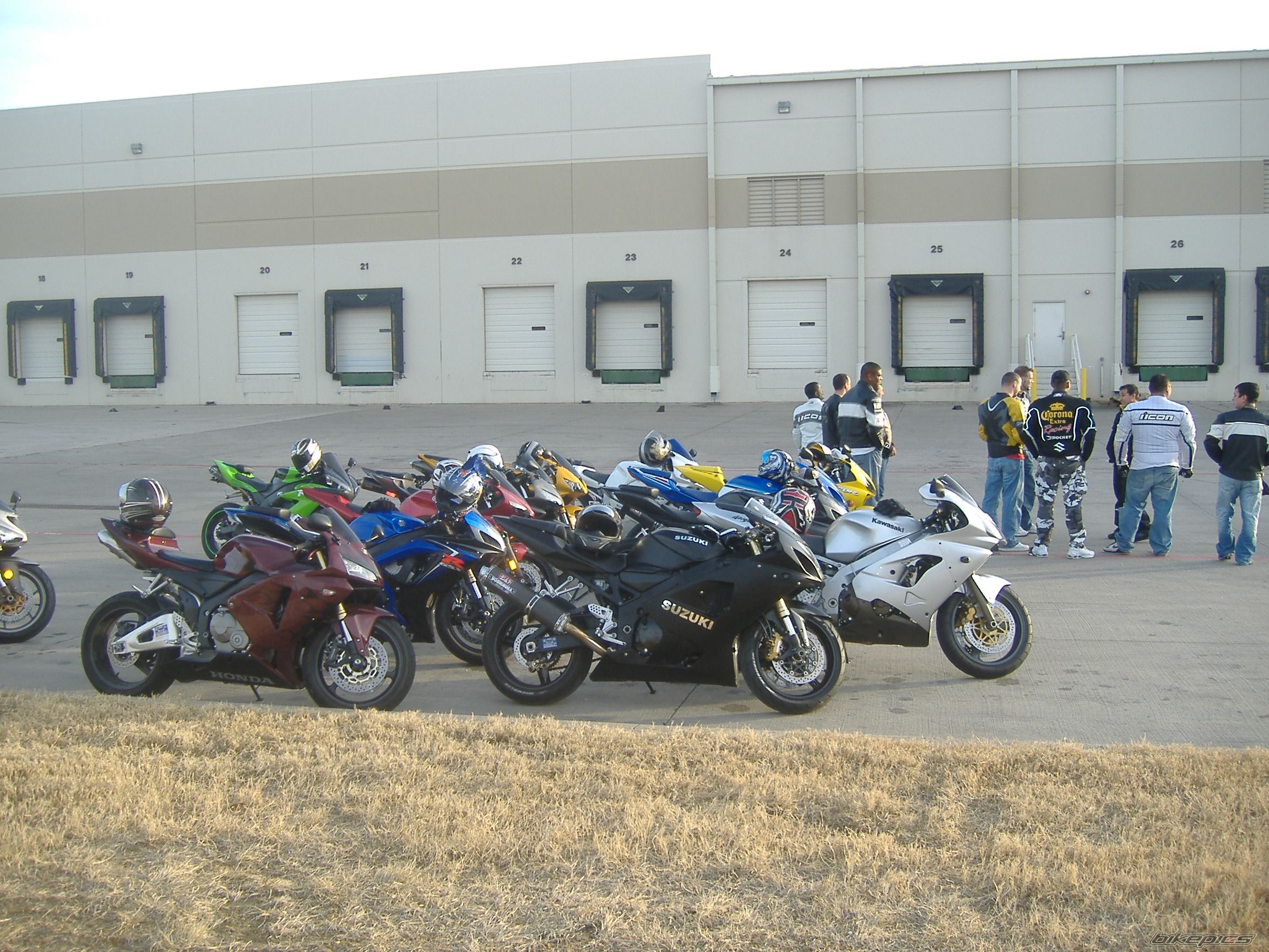 Photo 1472480