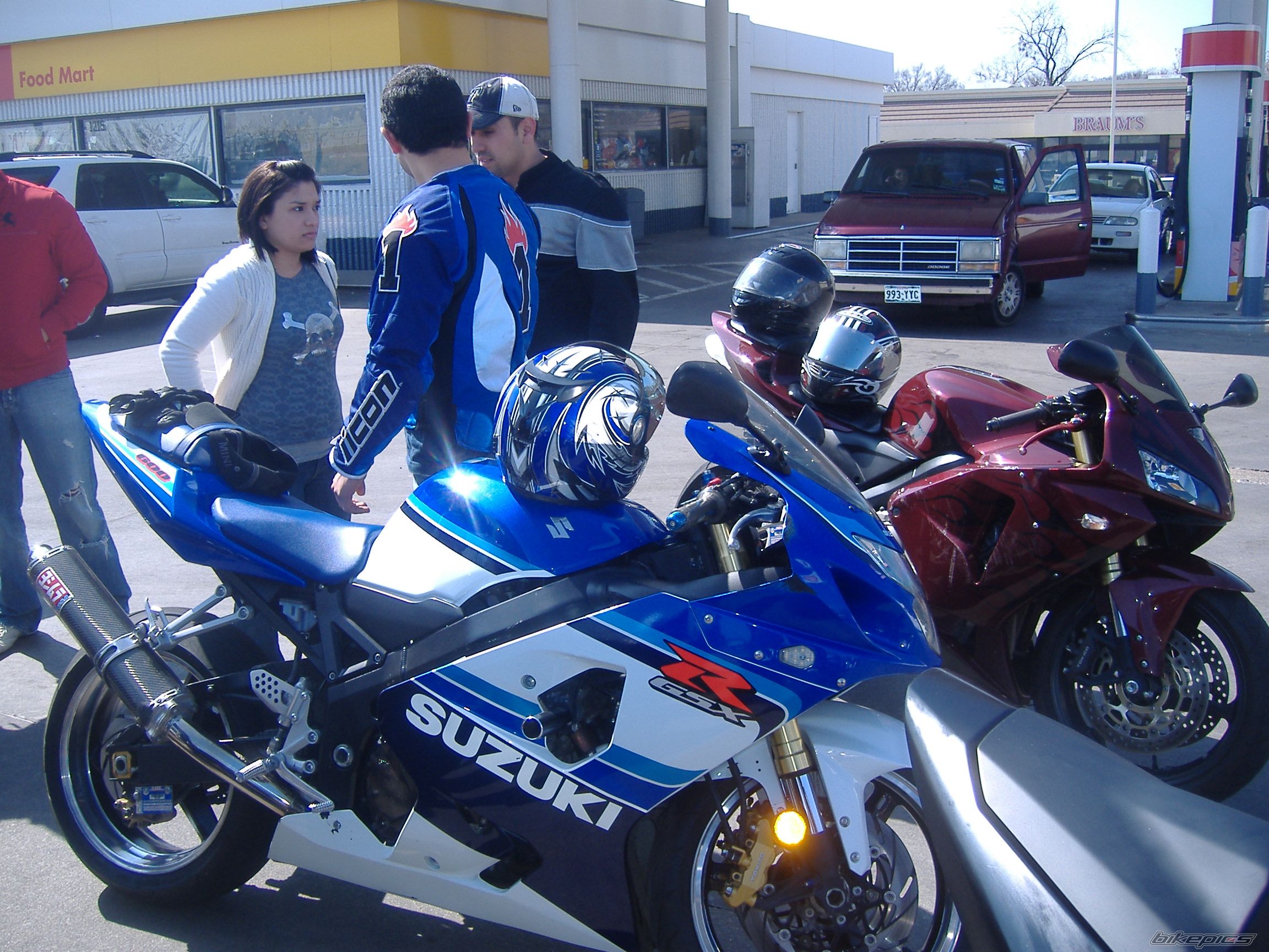 Photo 1472488