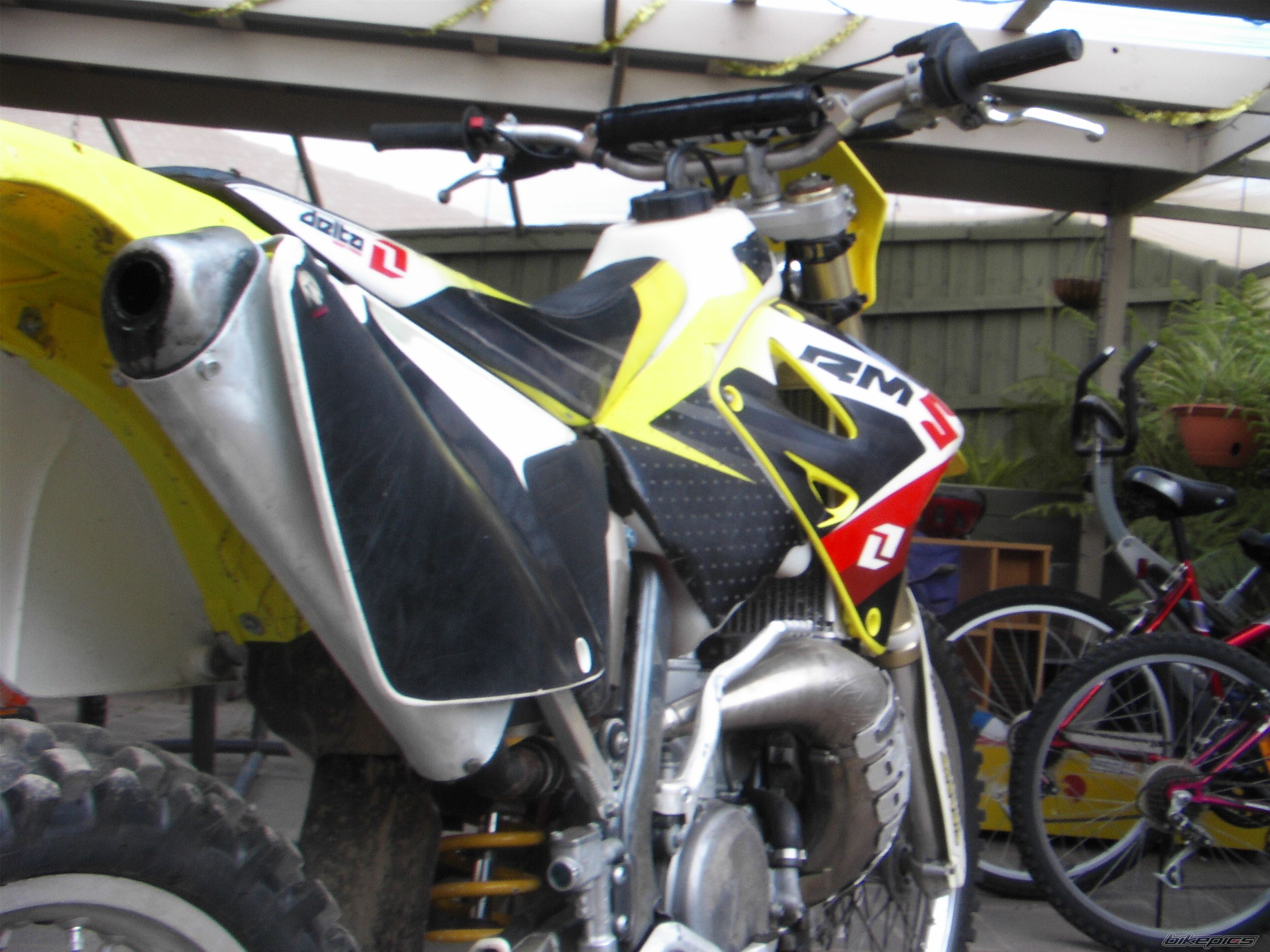 Photo 1472498