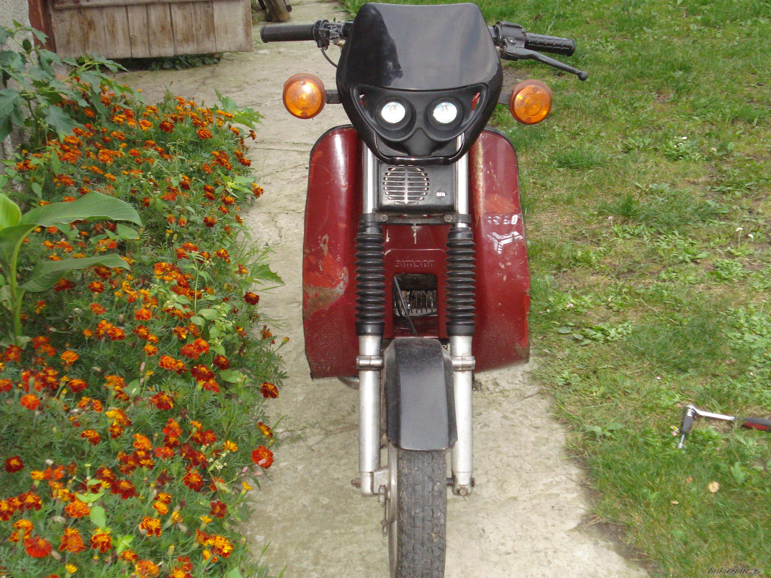 Photo 1472565
