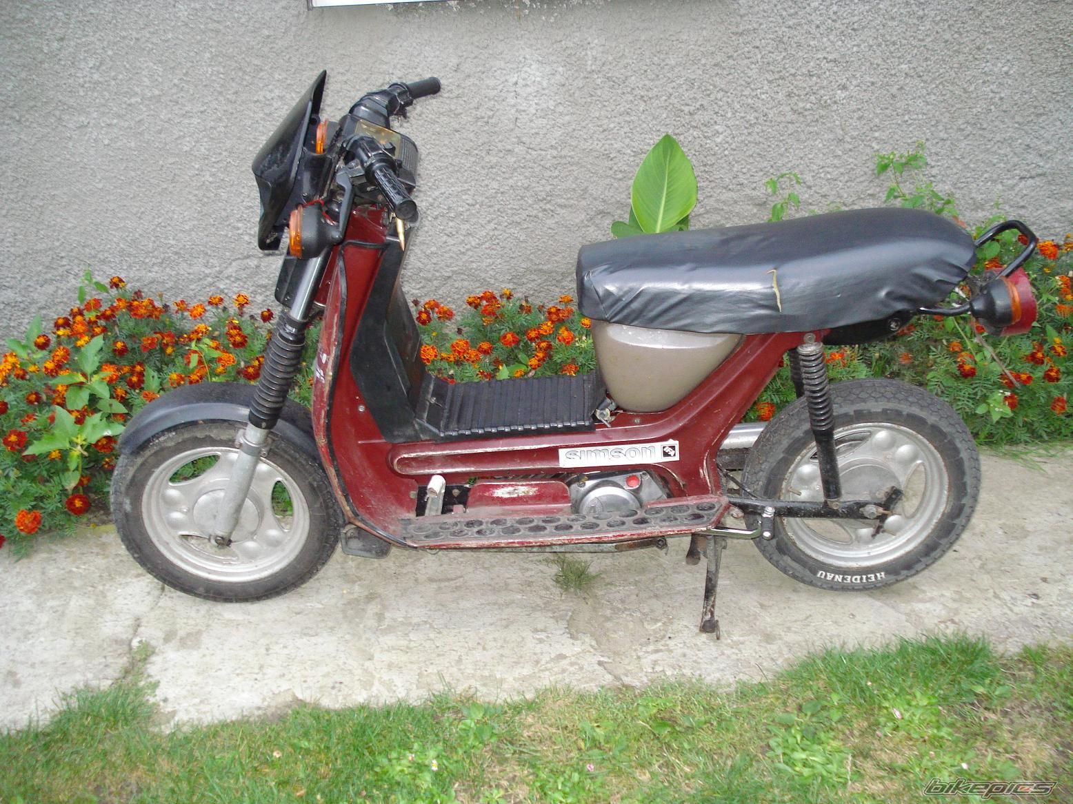 Photo 1472570