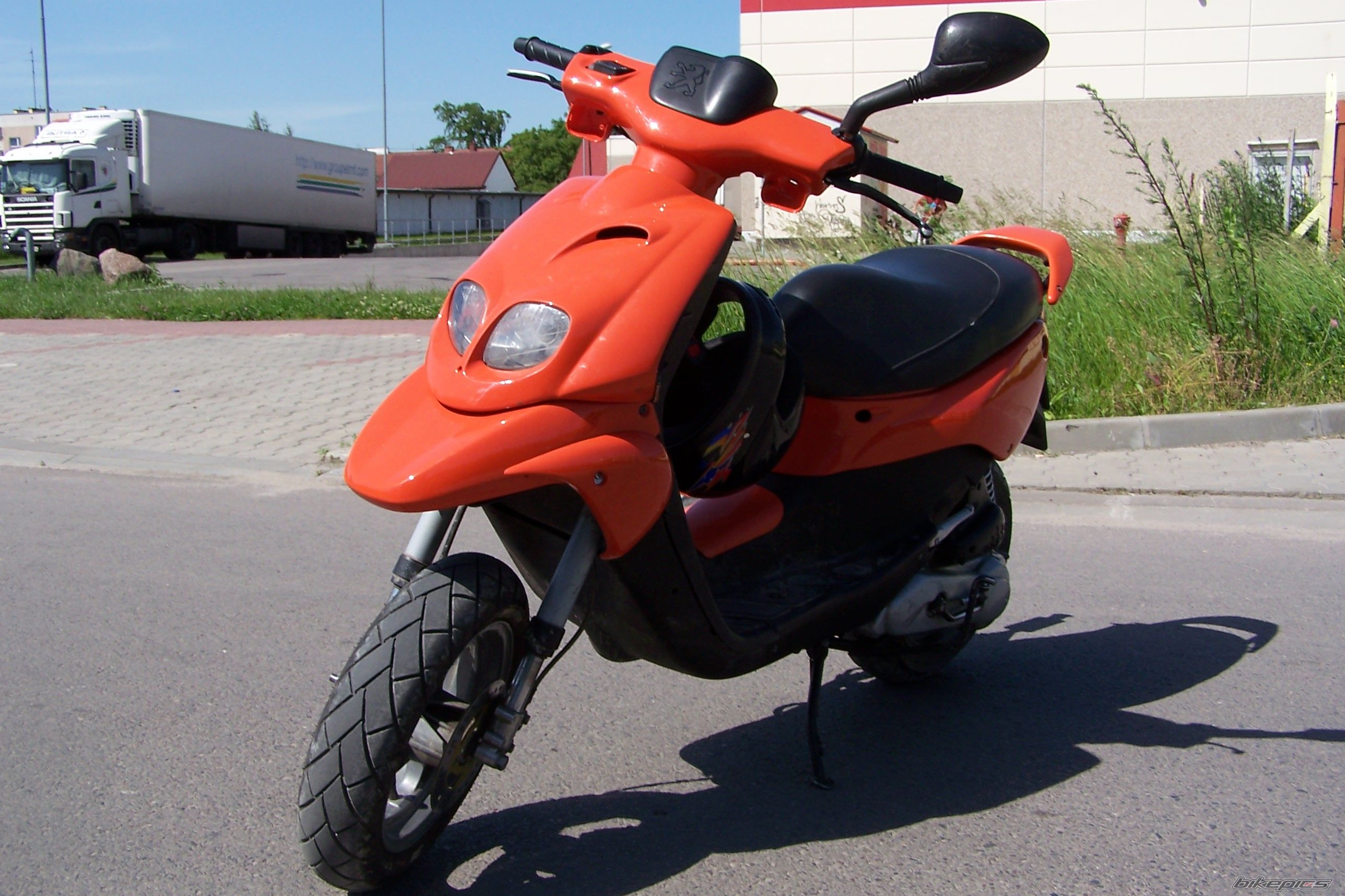 Photo 1472575