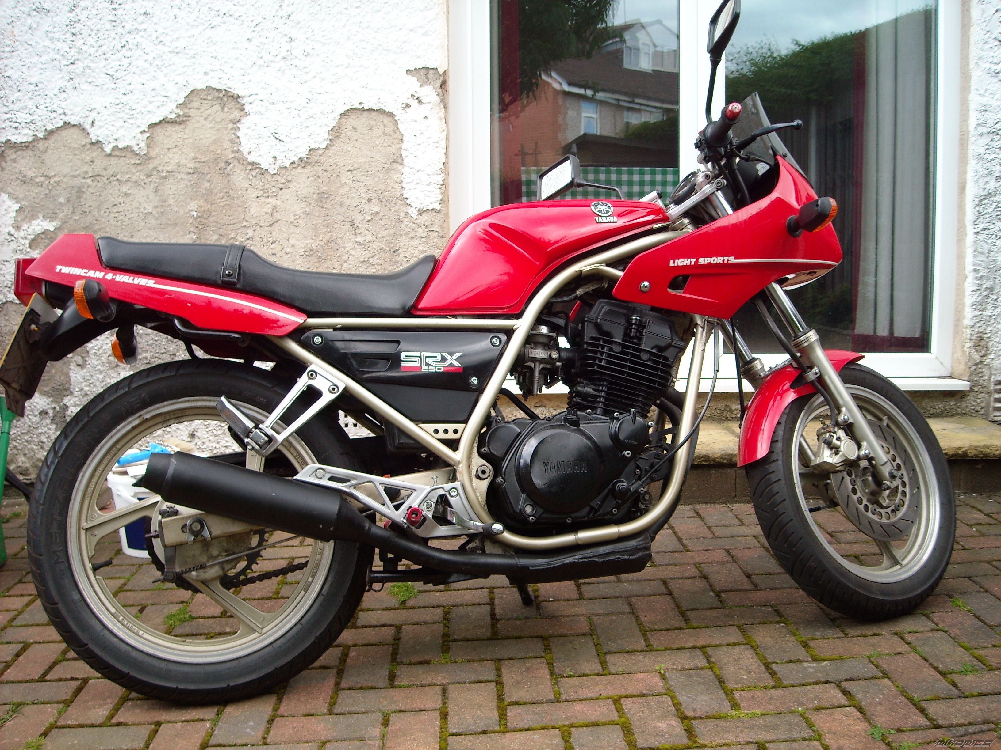 Photo 1472672