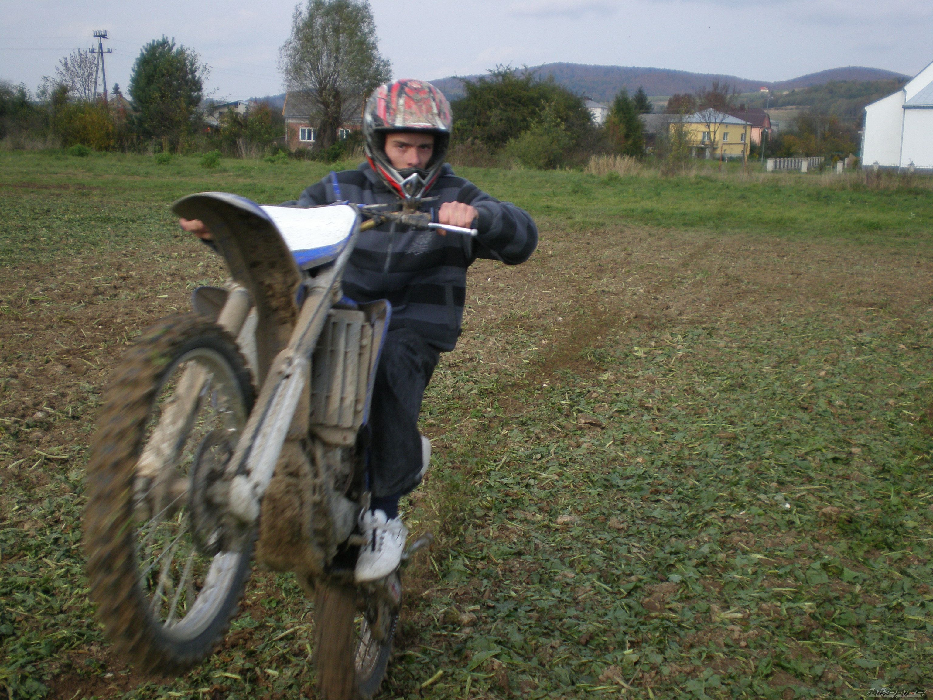 Photo 1472733