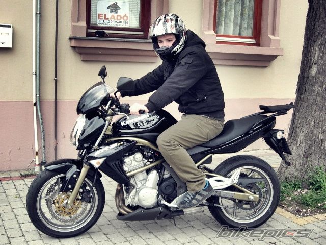 Photo 1472756