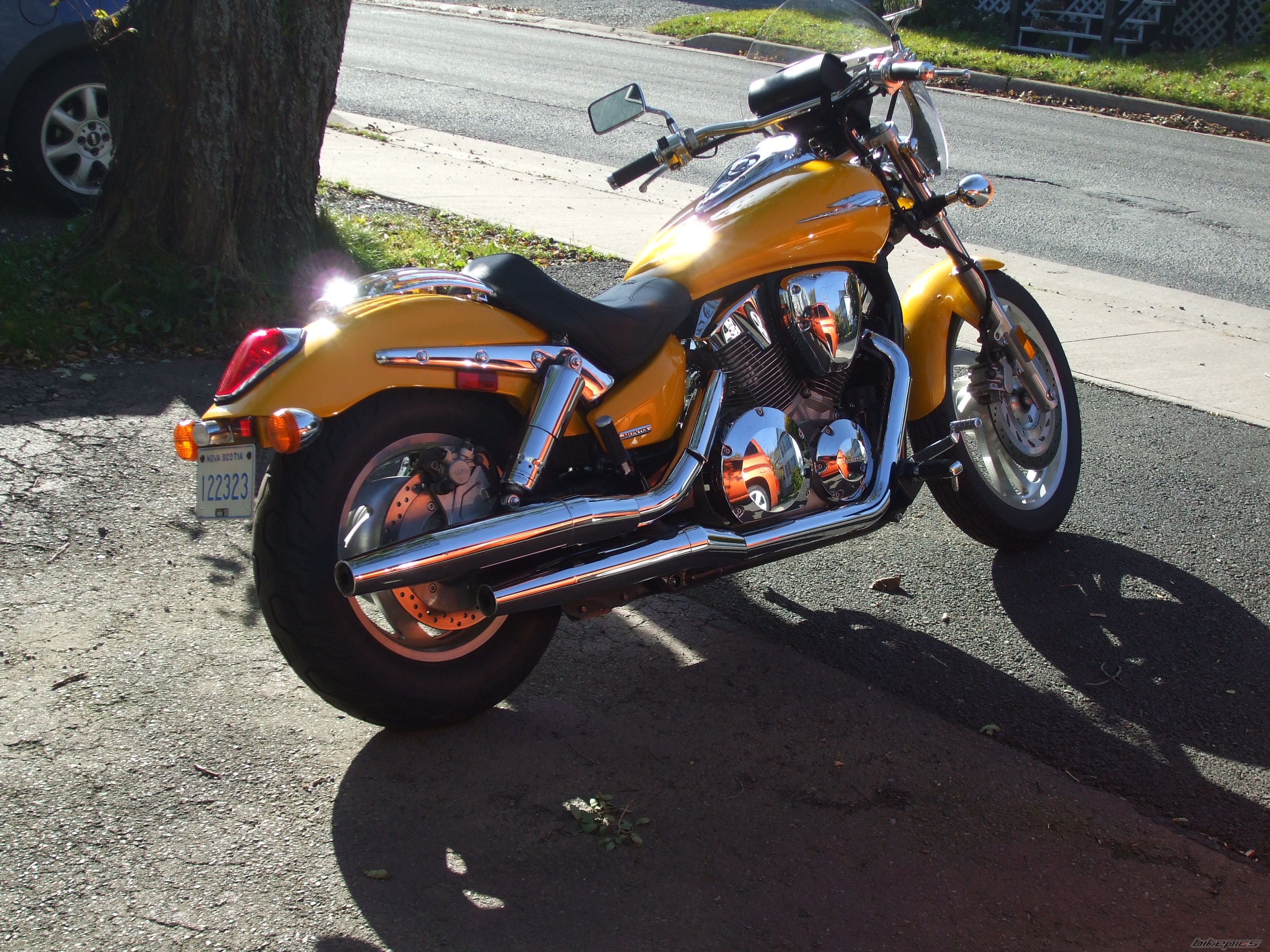 Photo 1472854