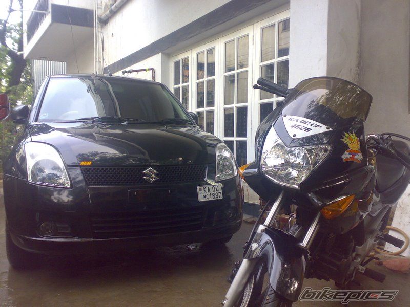 Photo 1472885