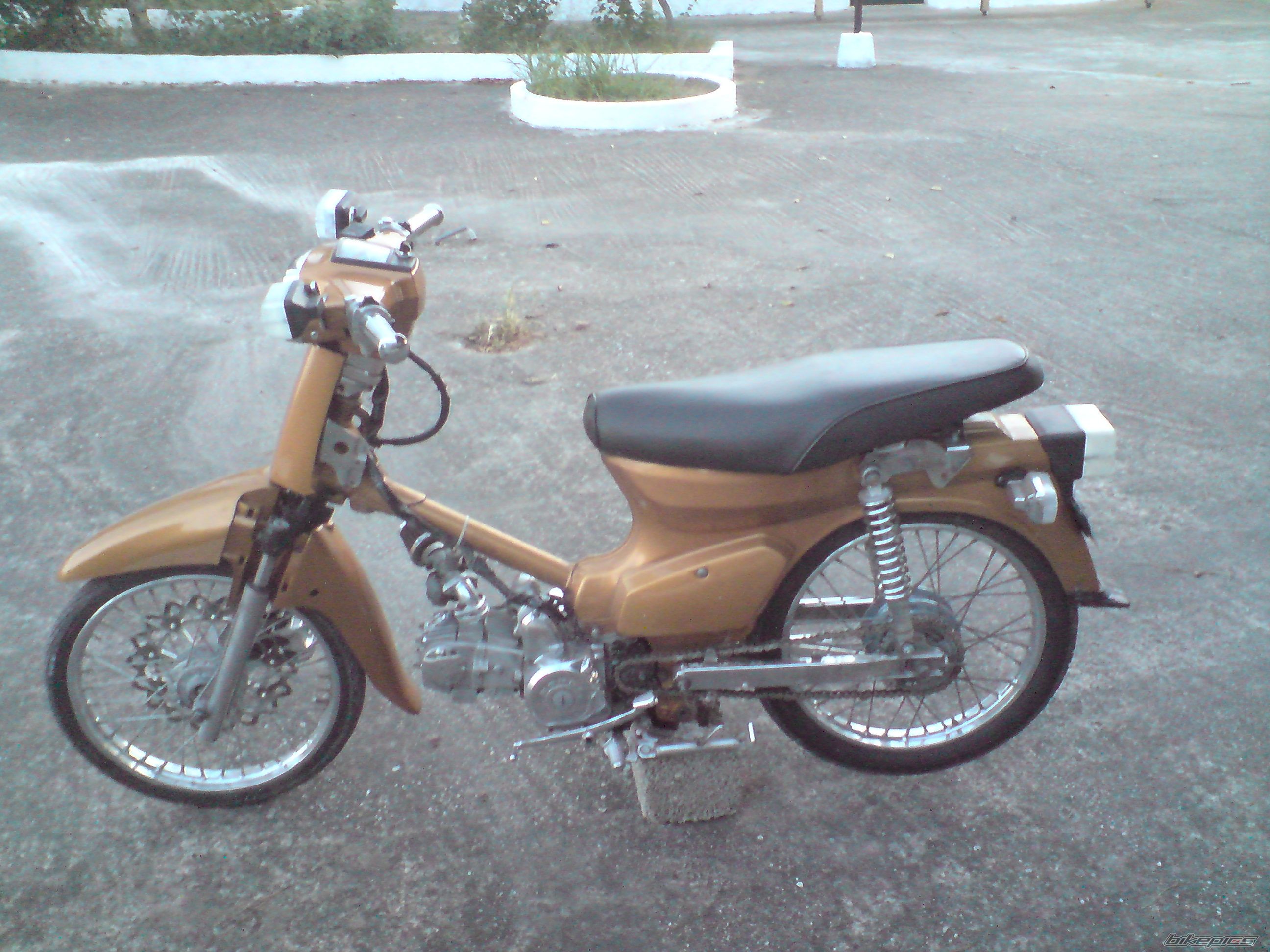 Photo 1472890