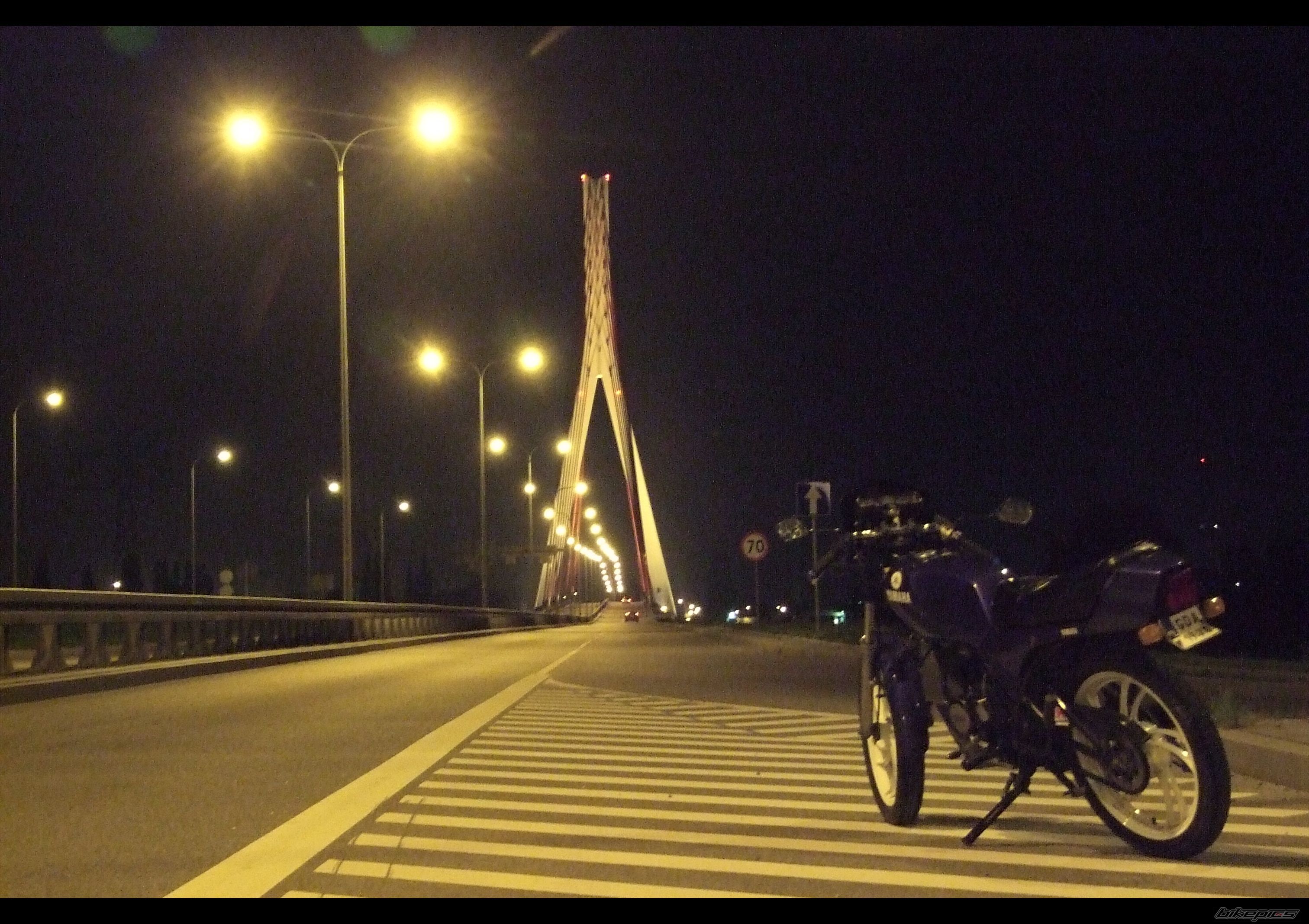 Photo 1472899