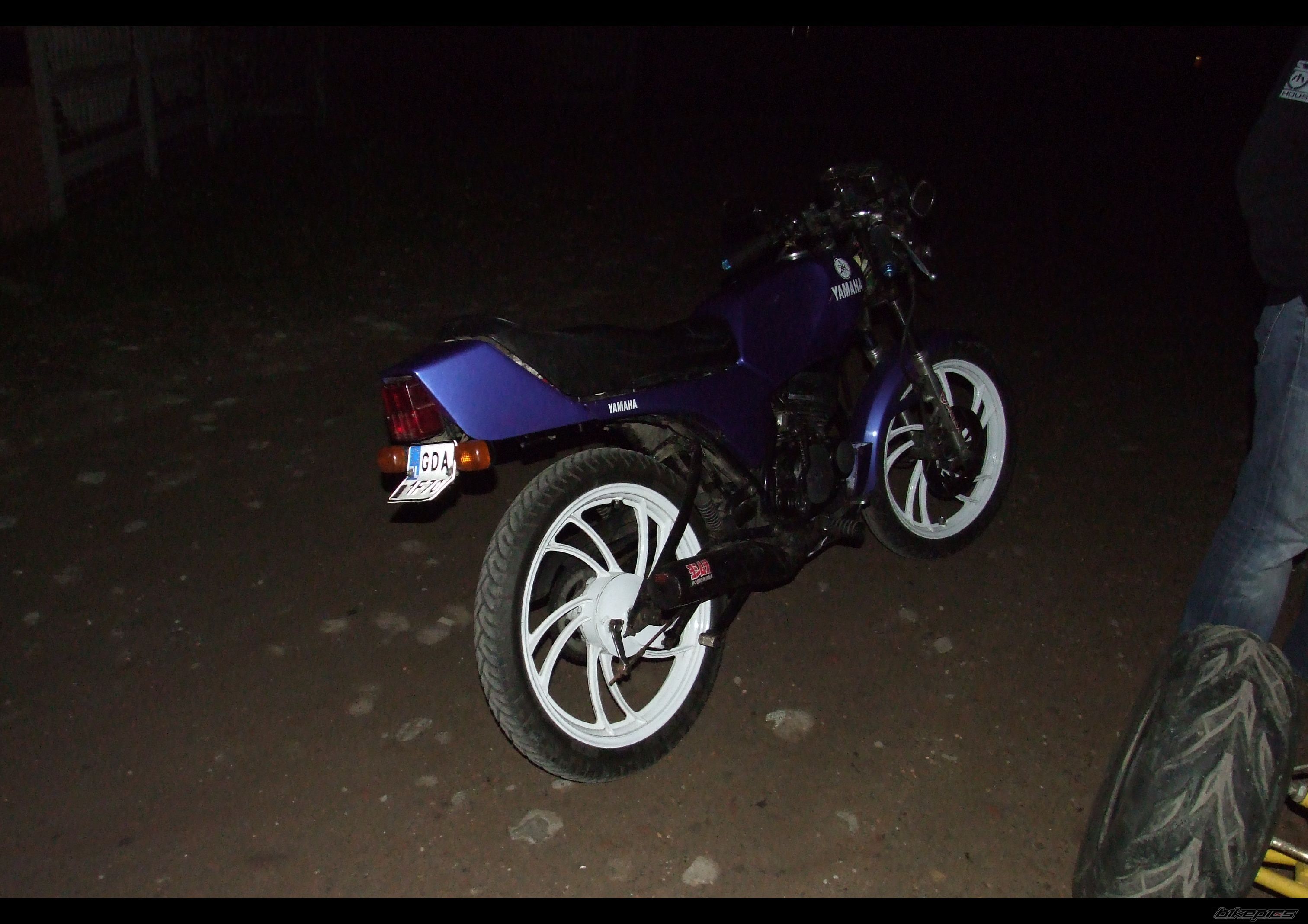 Photo 1472909