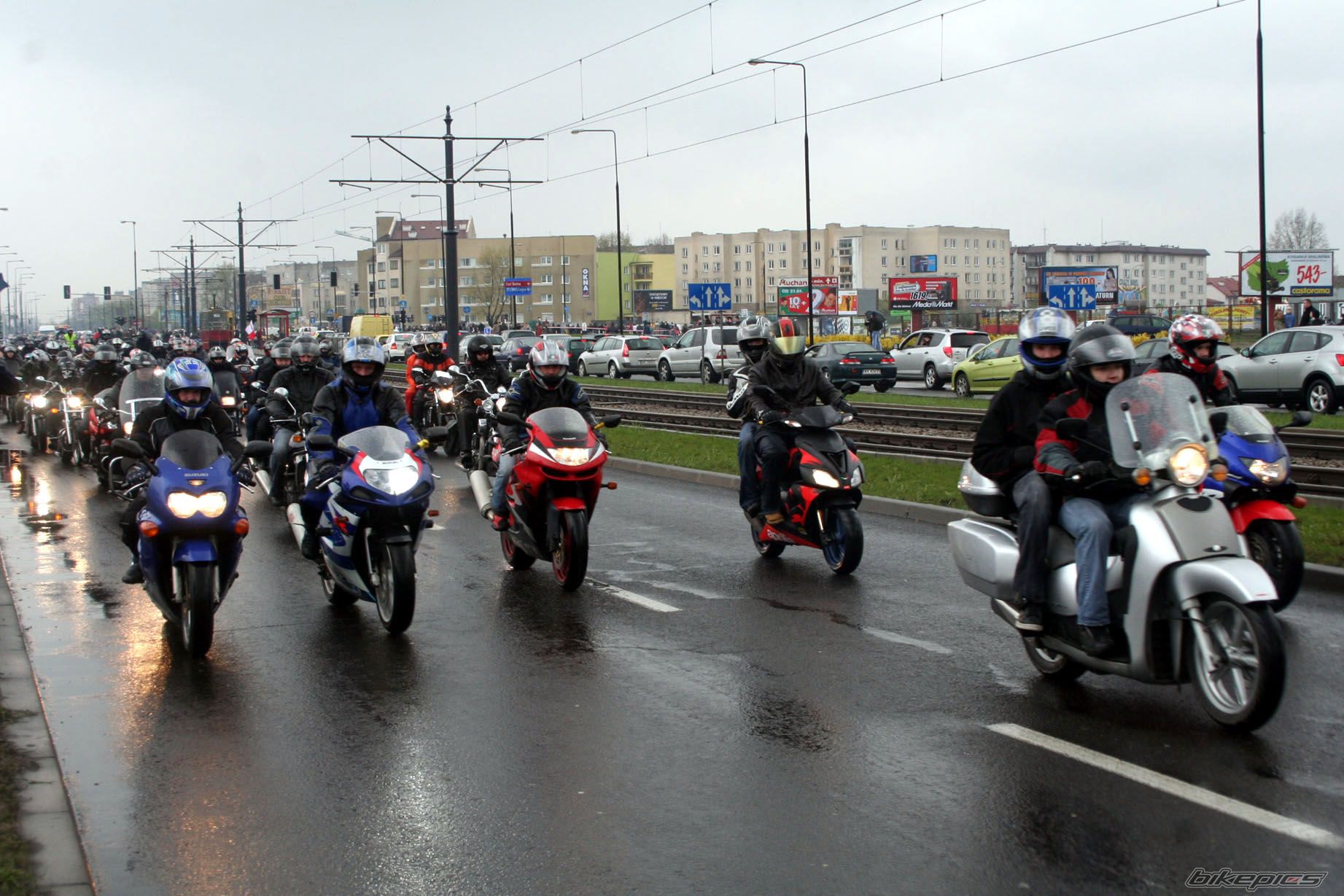 Photo 1472933