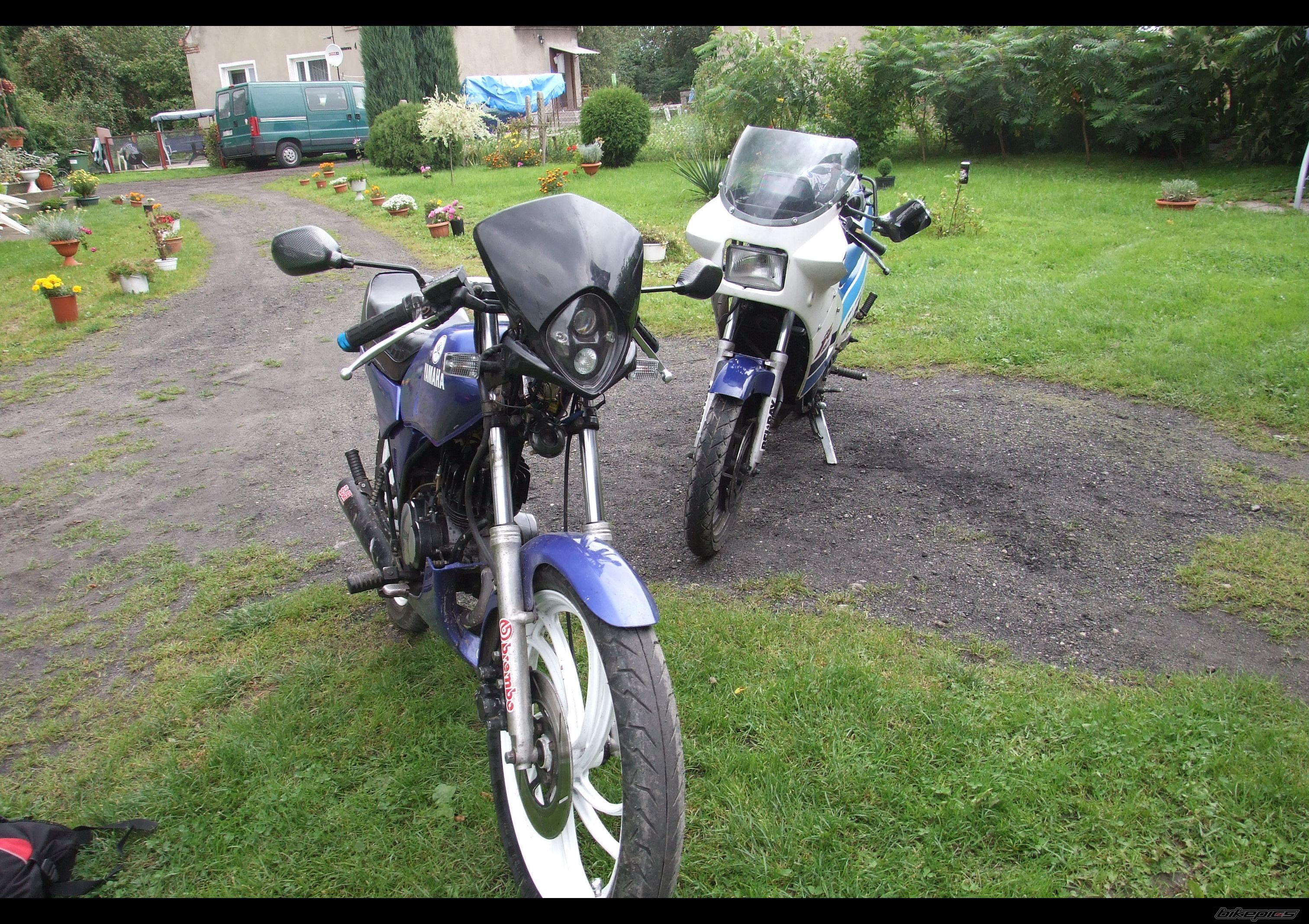 Photo 1472936