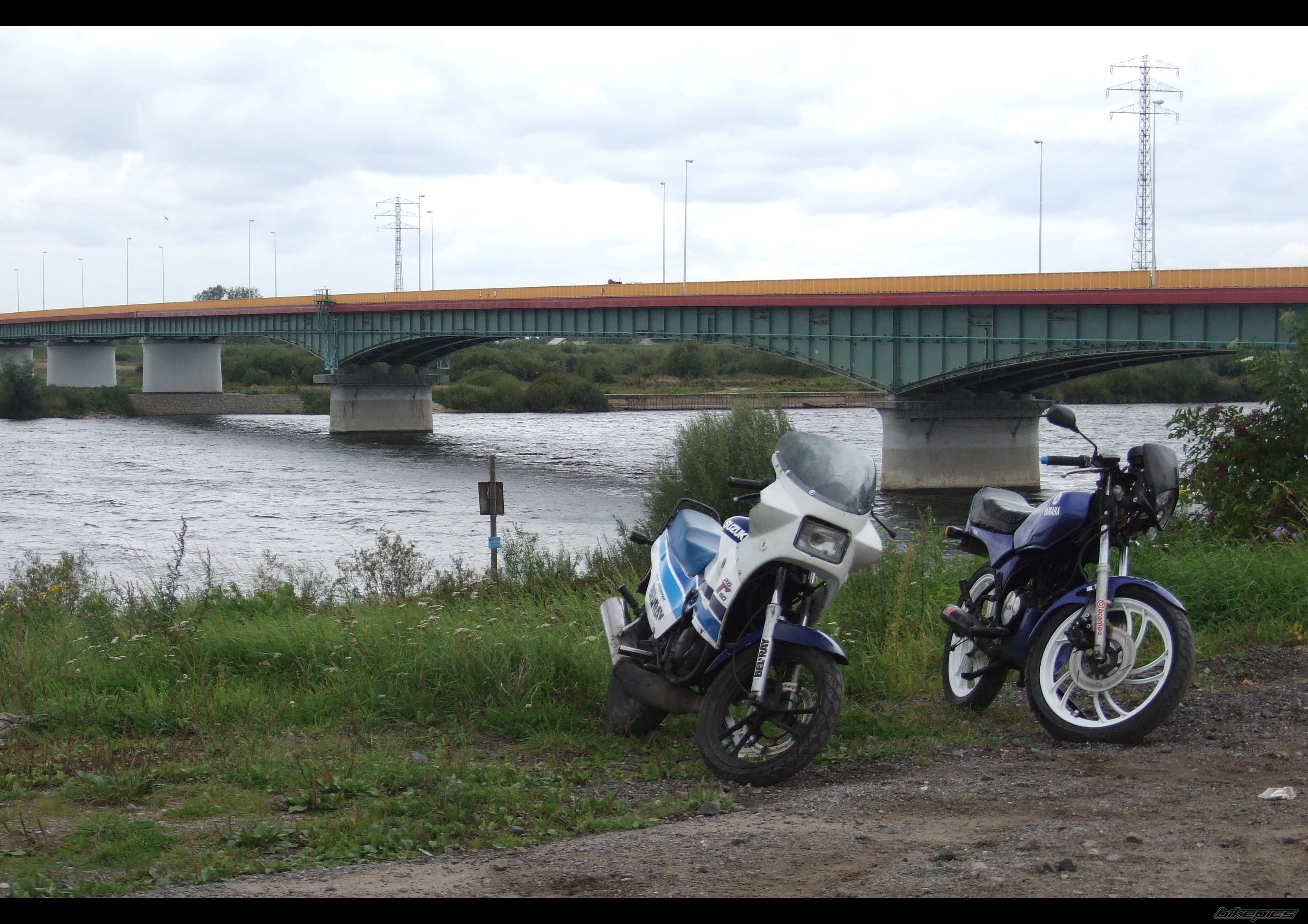 Photo 1472977