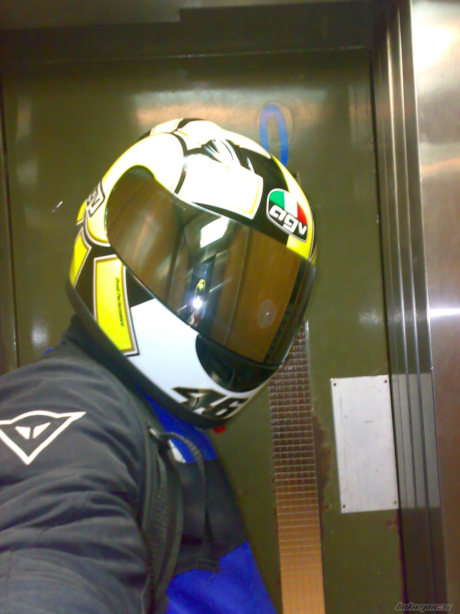Photo 1473891