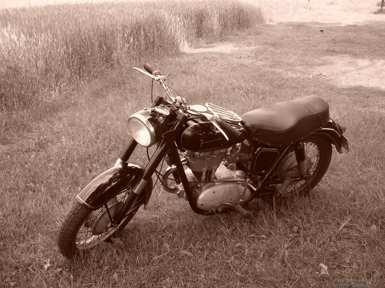 Photo 1474079