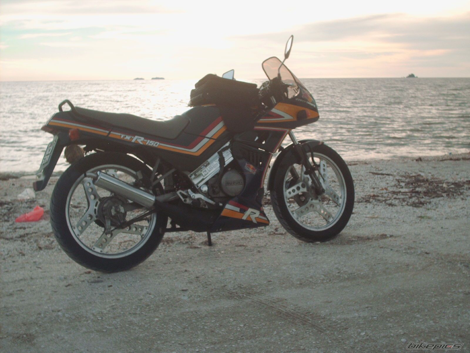 Photo 1474446
