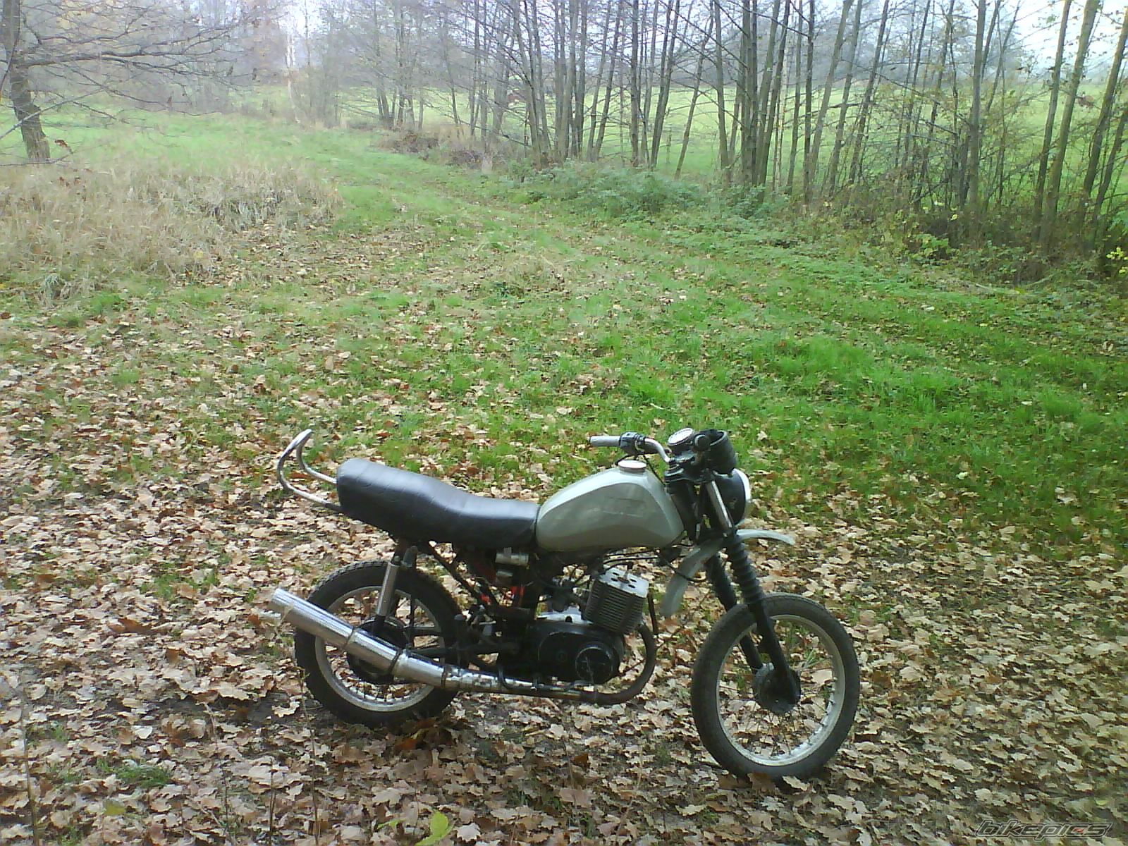Photo 1474993