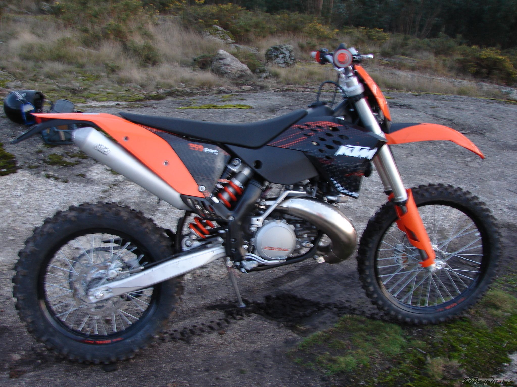 Photo 1475041
