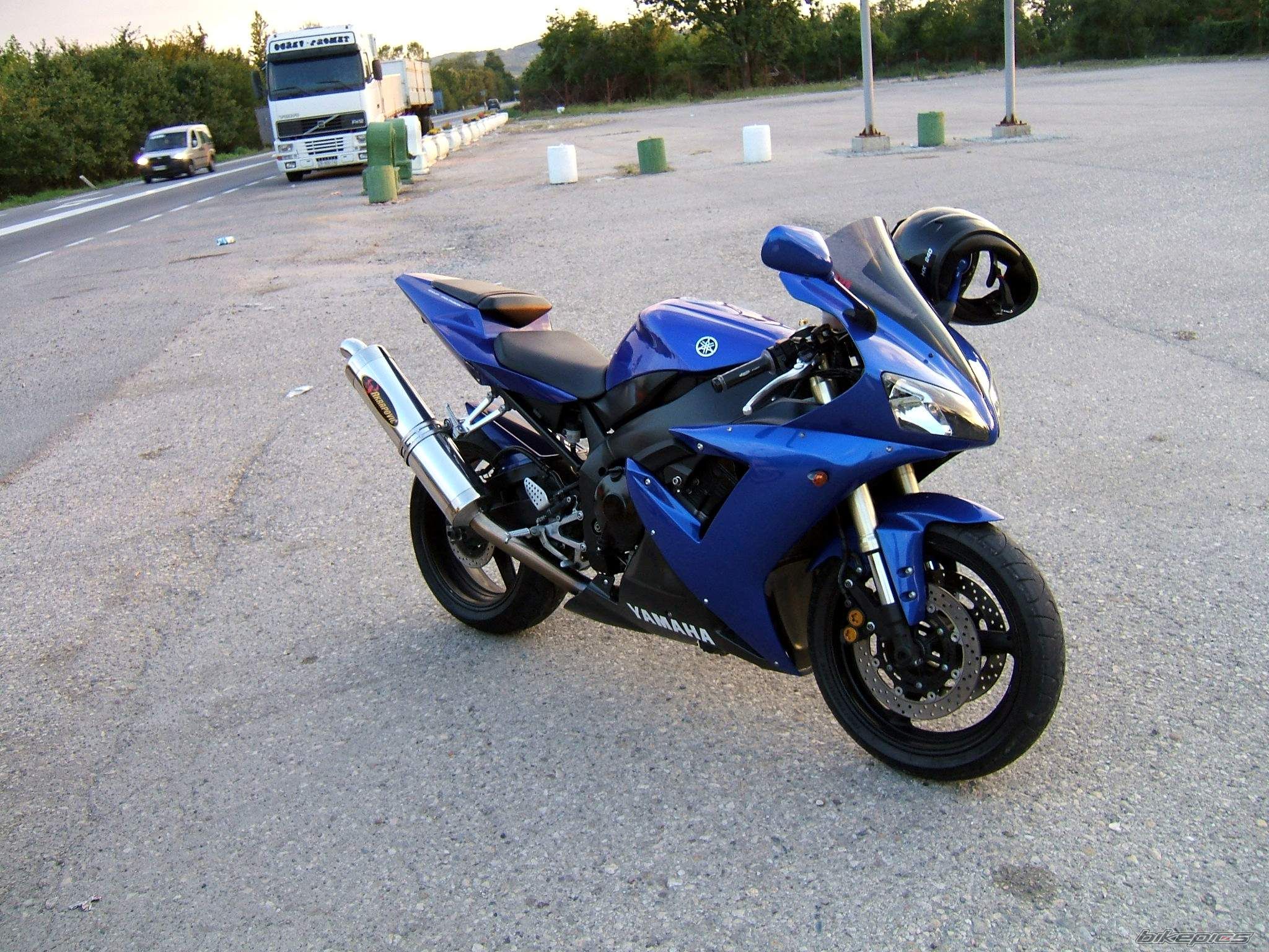 Photo 1475944